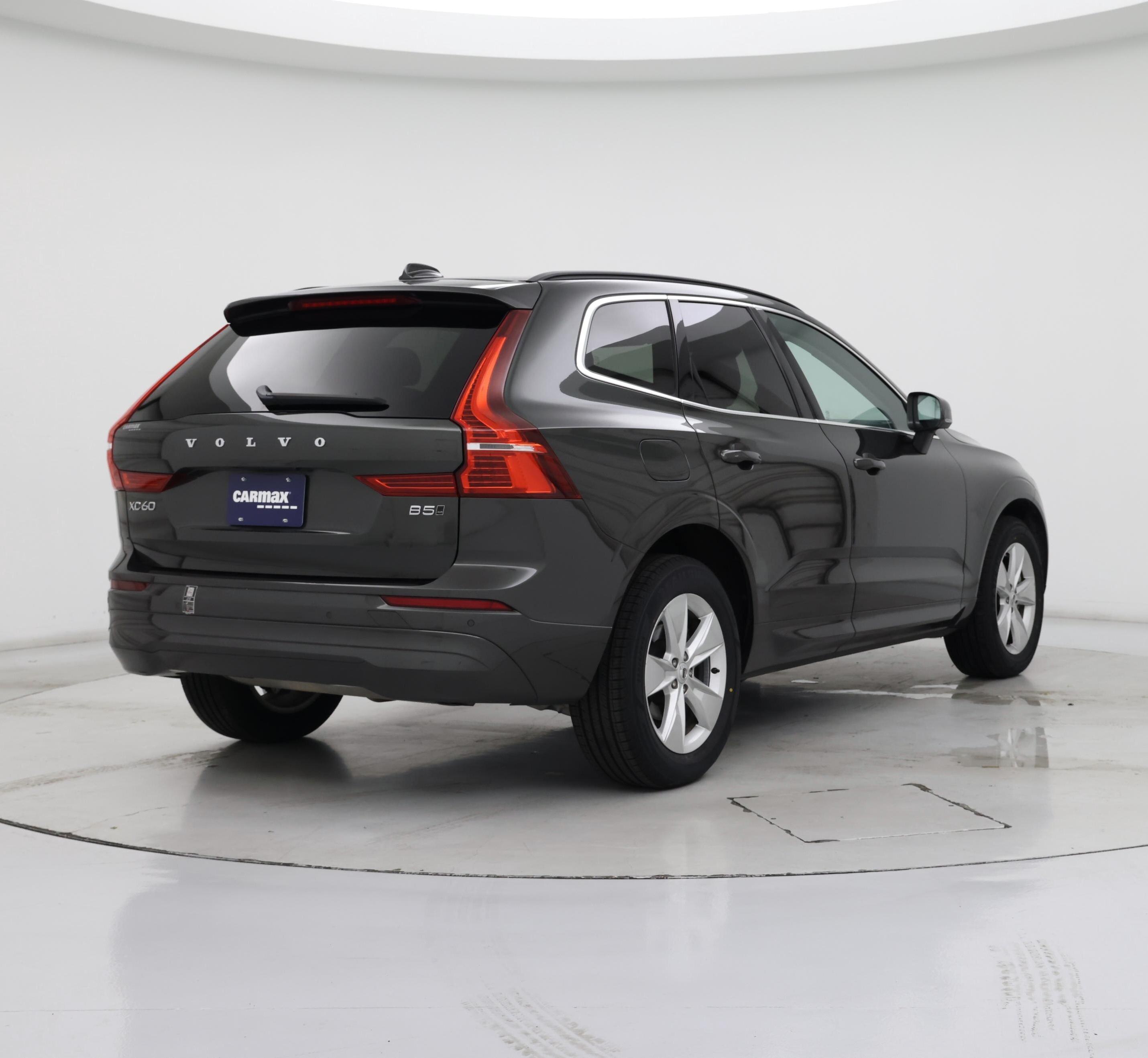 Thumbnail: 2022 Volvo XC60 - 8