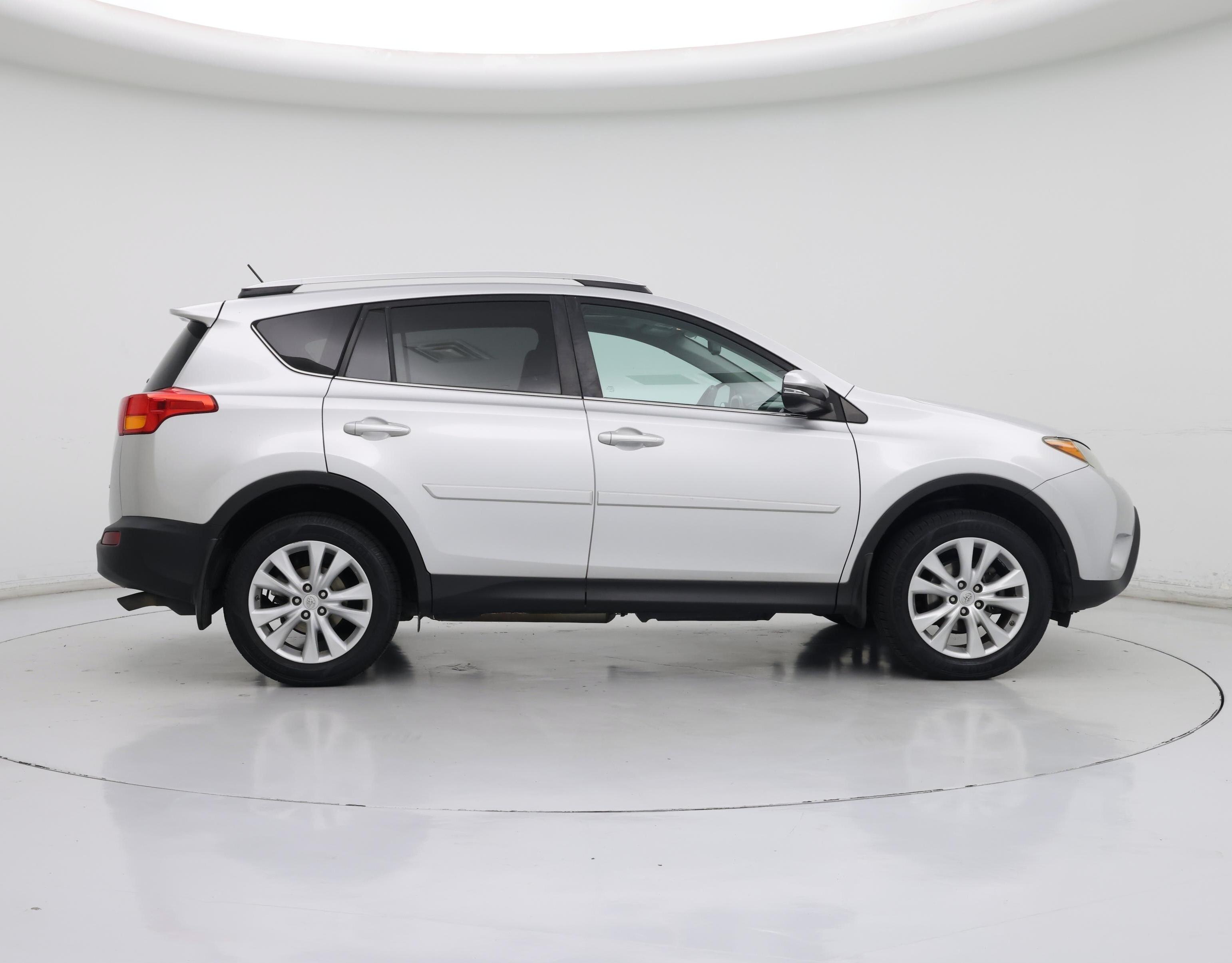 Thumbnail: 2015 Toyota RAV4 - 7