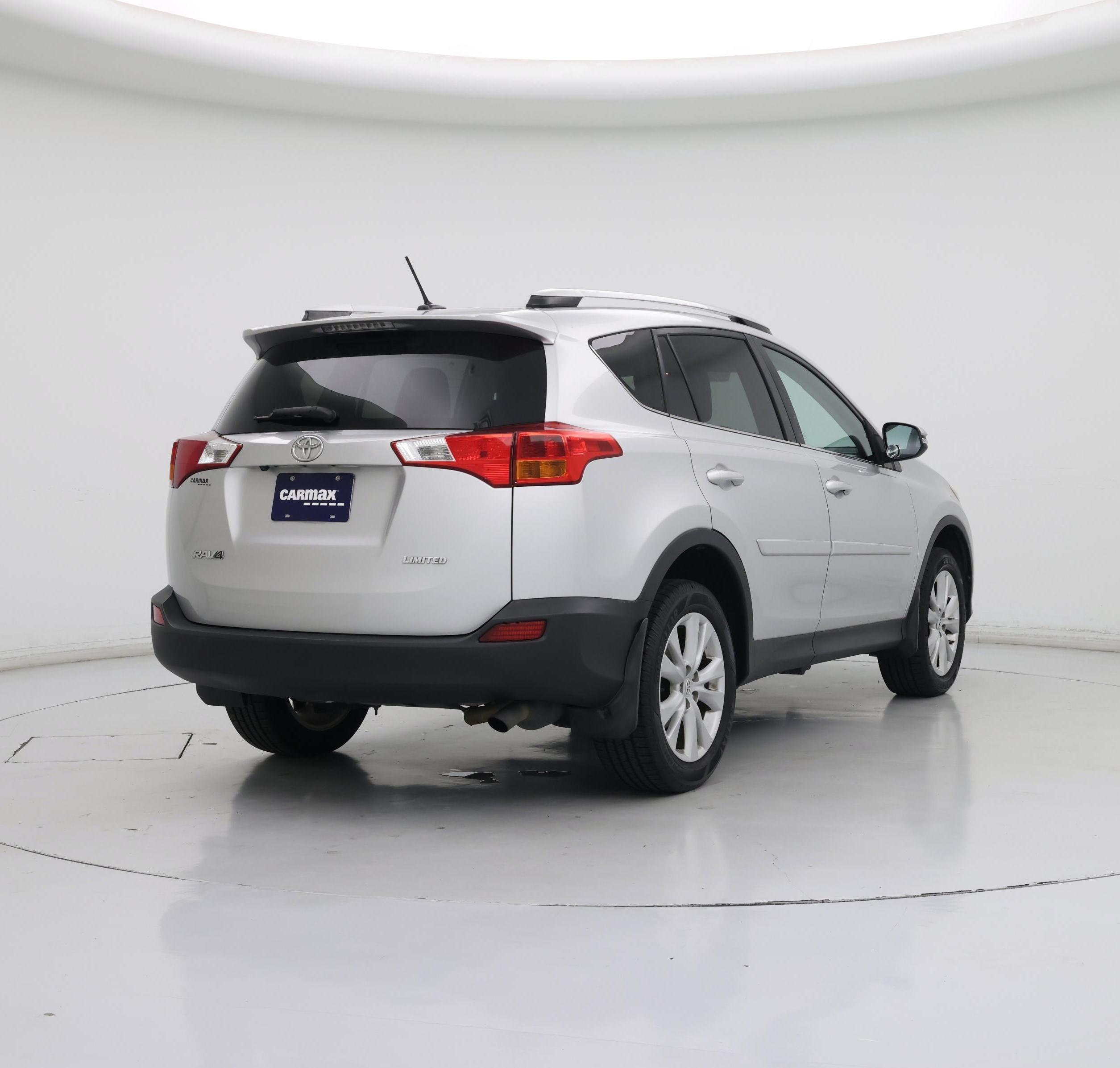 Thumbnail: 2015 Toyota RAV4 - 8