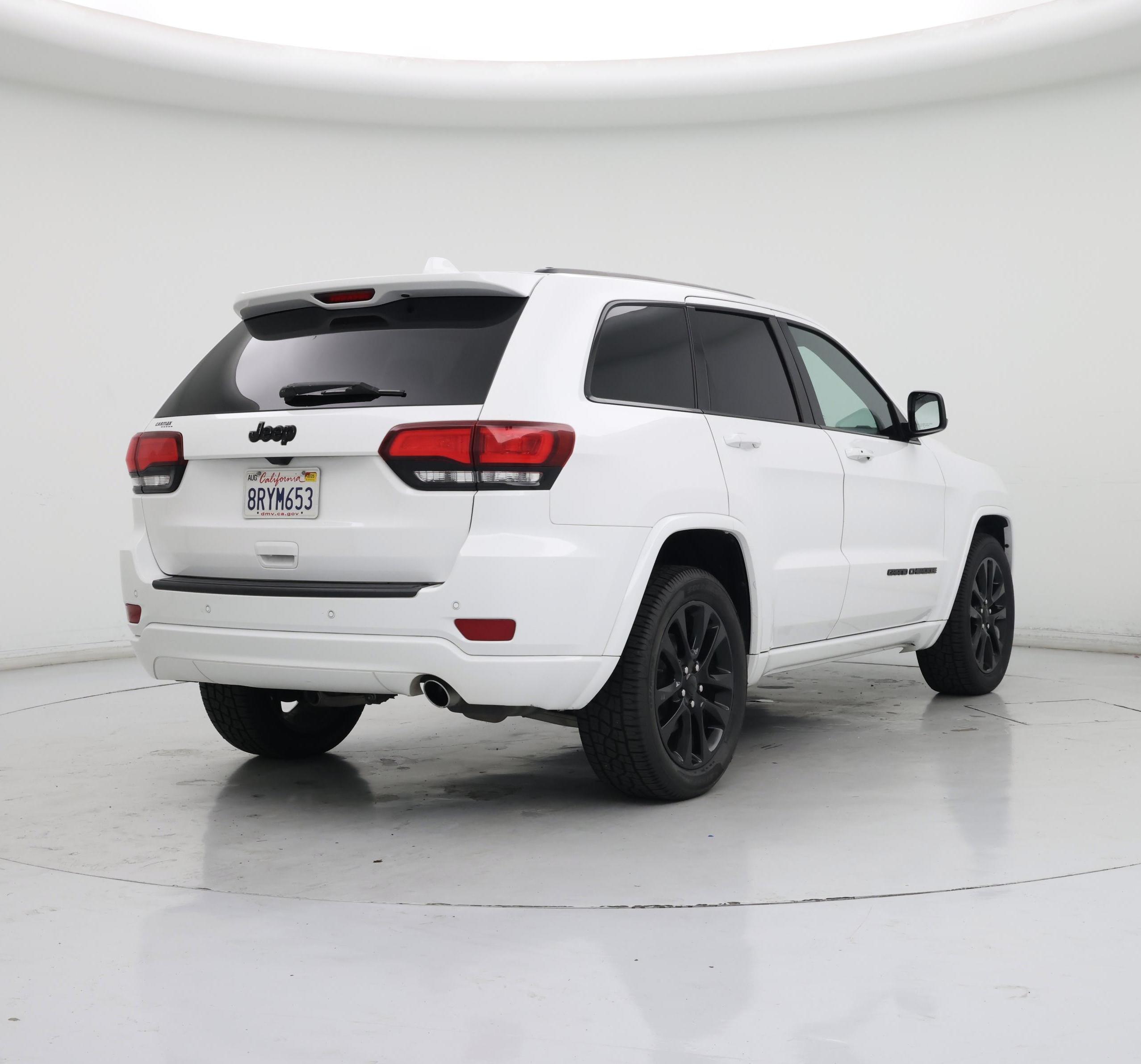 Thumbnail: 2020 Jeep Grand Cherokee - 8
