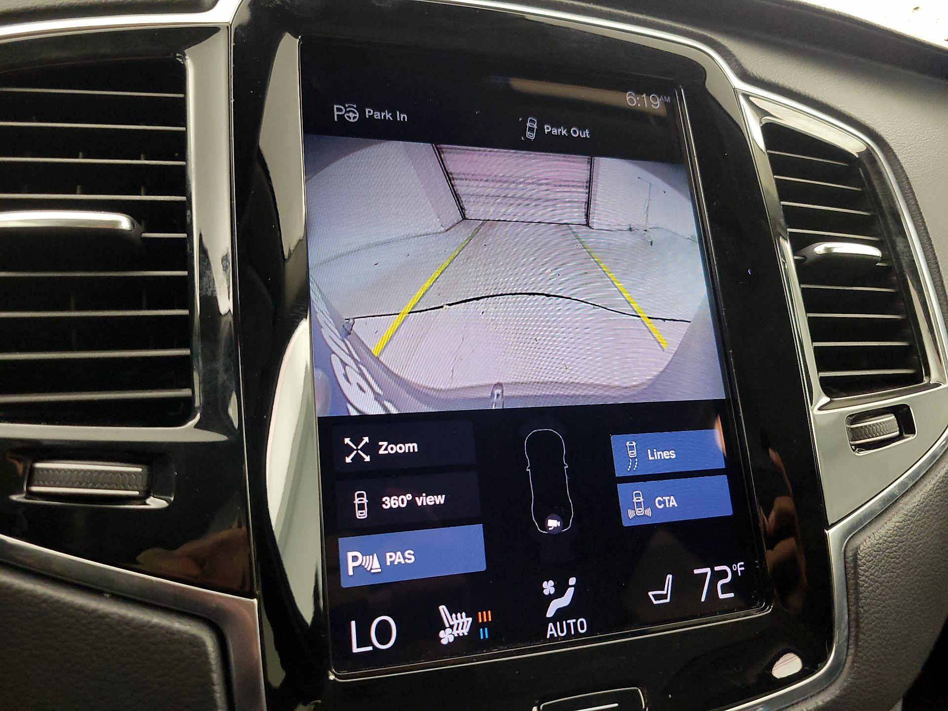 Thumbnail: 2021 Volvo XC90 - 15