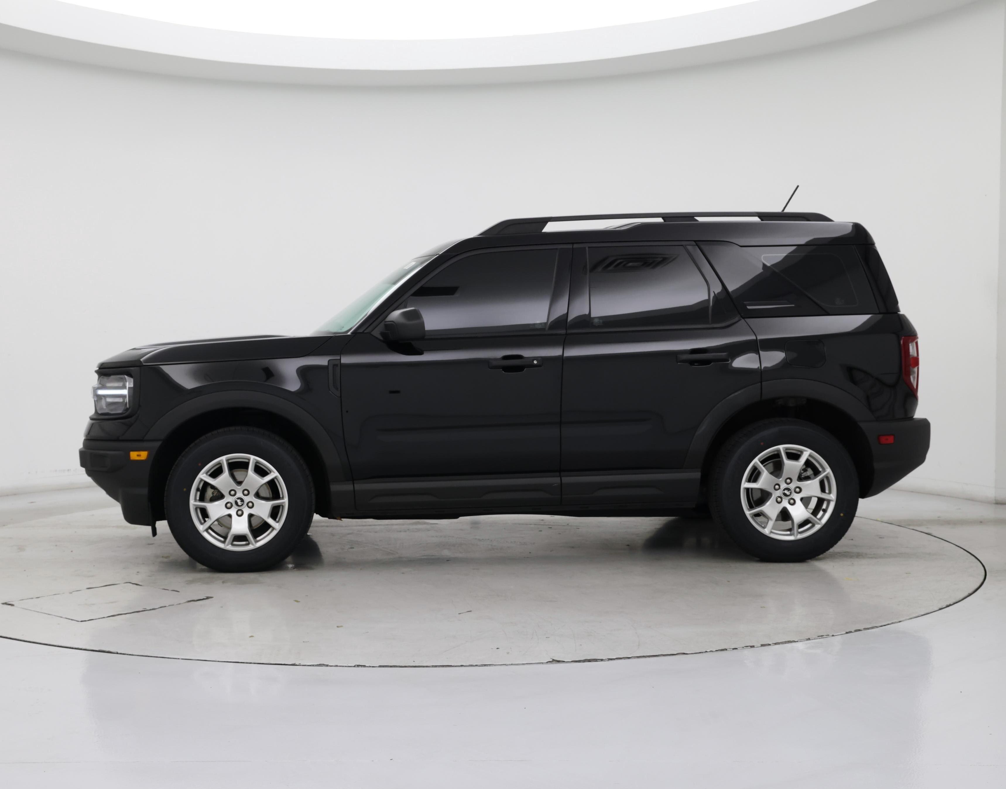 Thumbnail: 2022 Ford Bronco Sport - 3