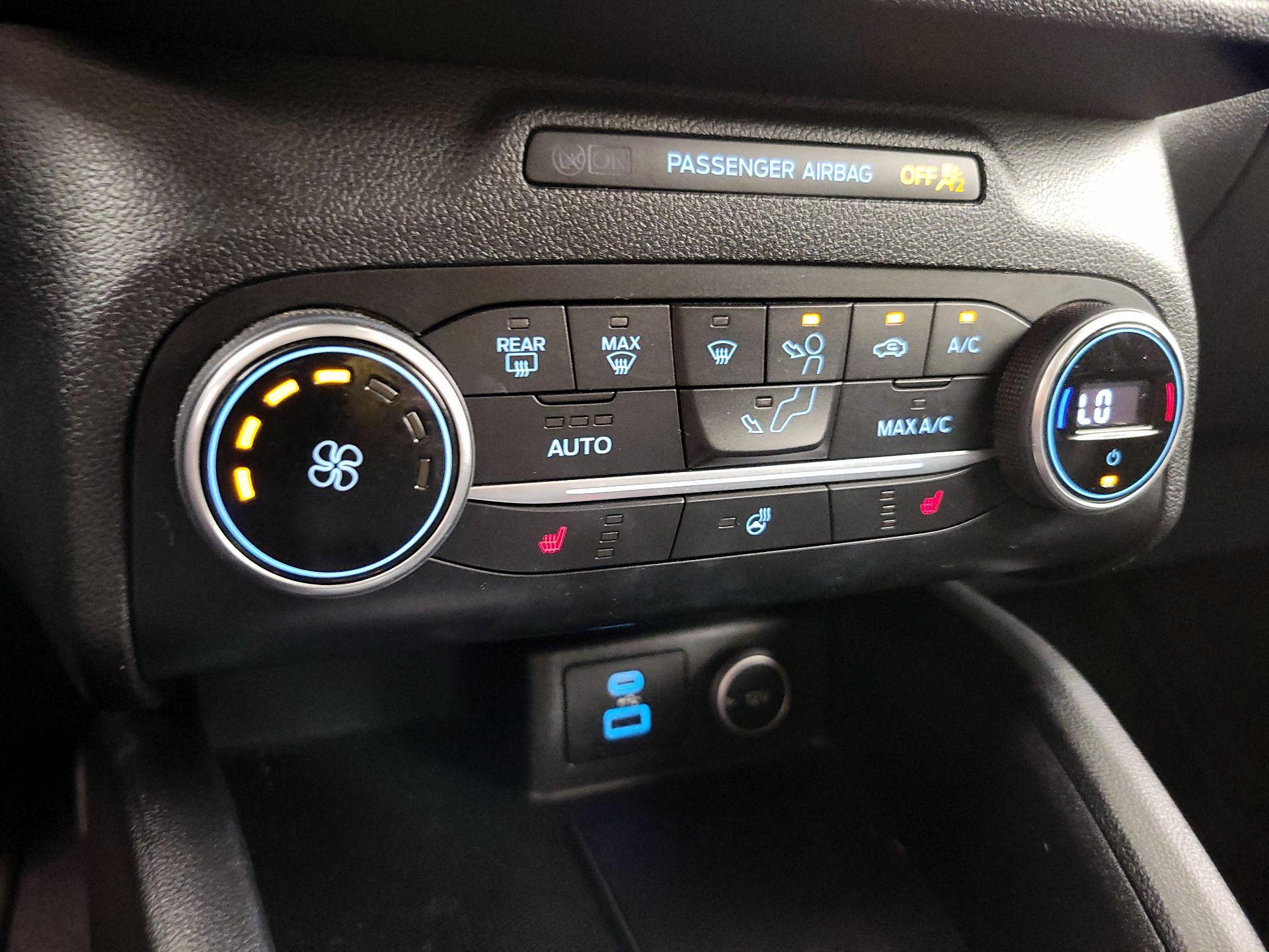Thumbnail: 2020 Ford Escape - 16
