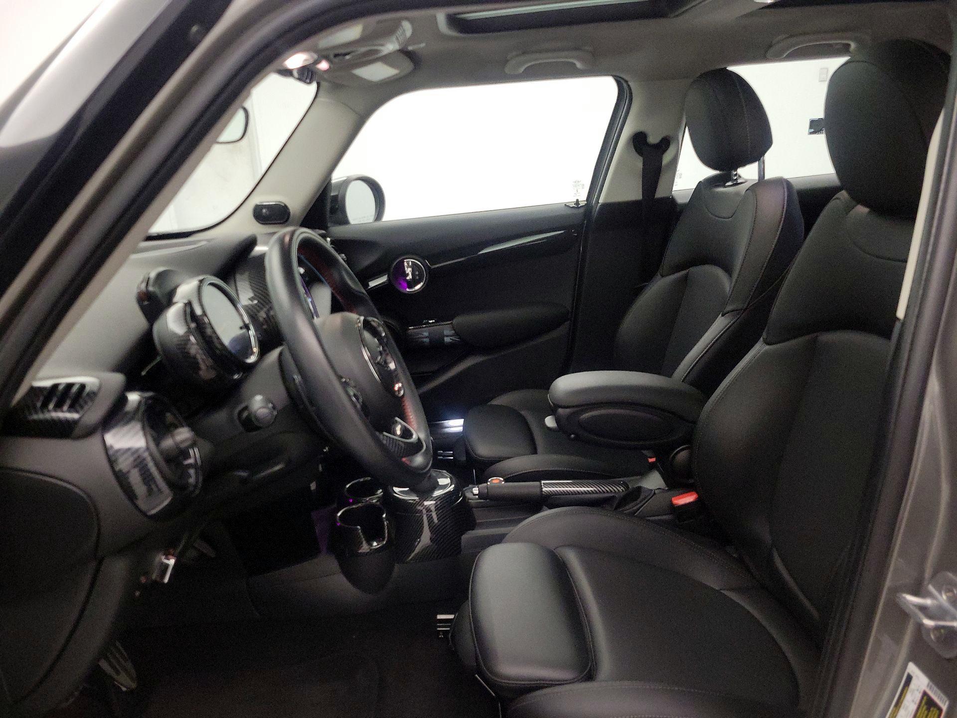 Thumbnail: 2020 MINI Cooper Hardtop - 11