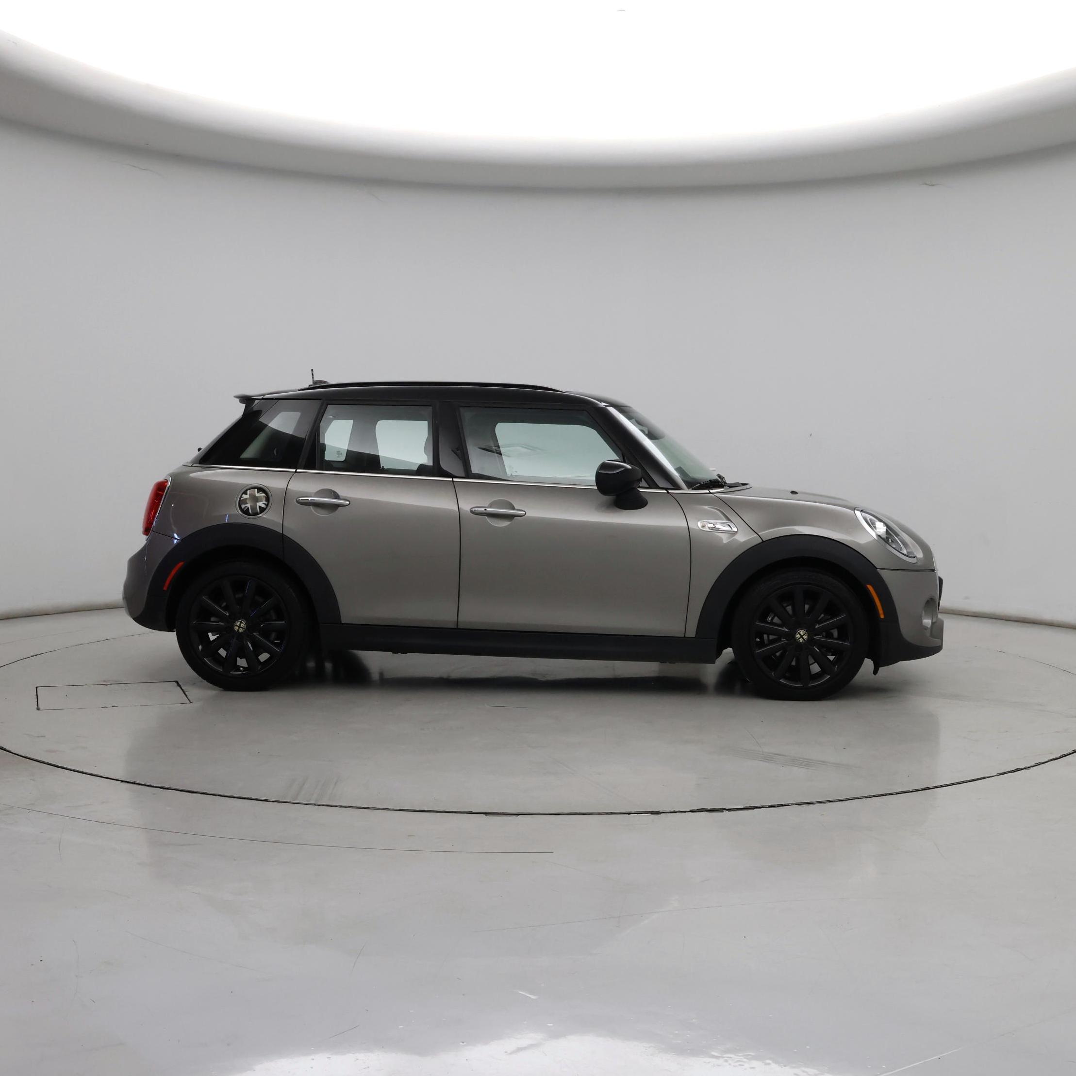 Thumbnail: 2020 MINI Cooper Hardtop - 7