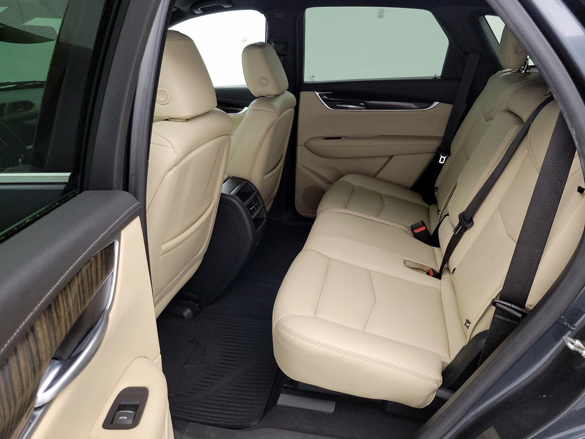 Thumbnail: 2019 Cadillac XT5 - 18
