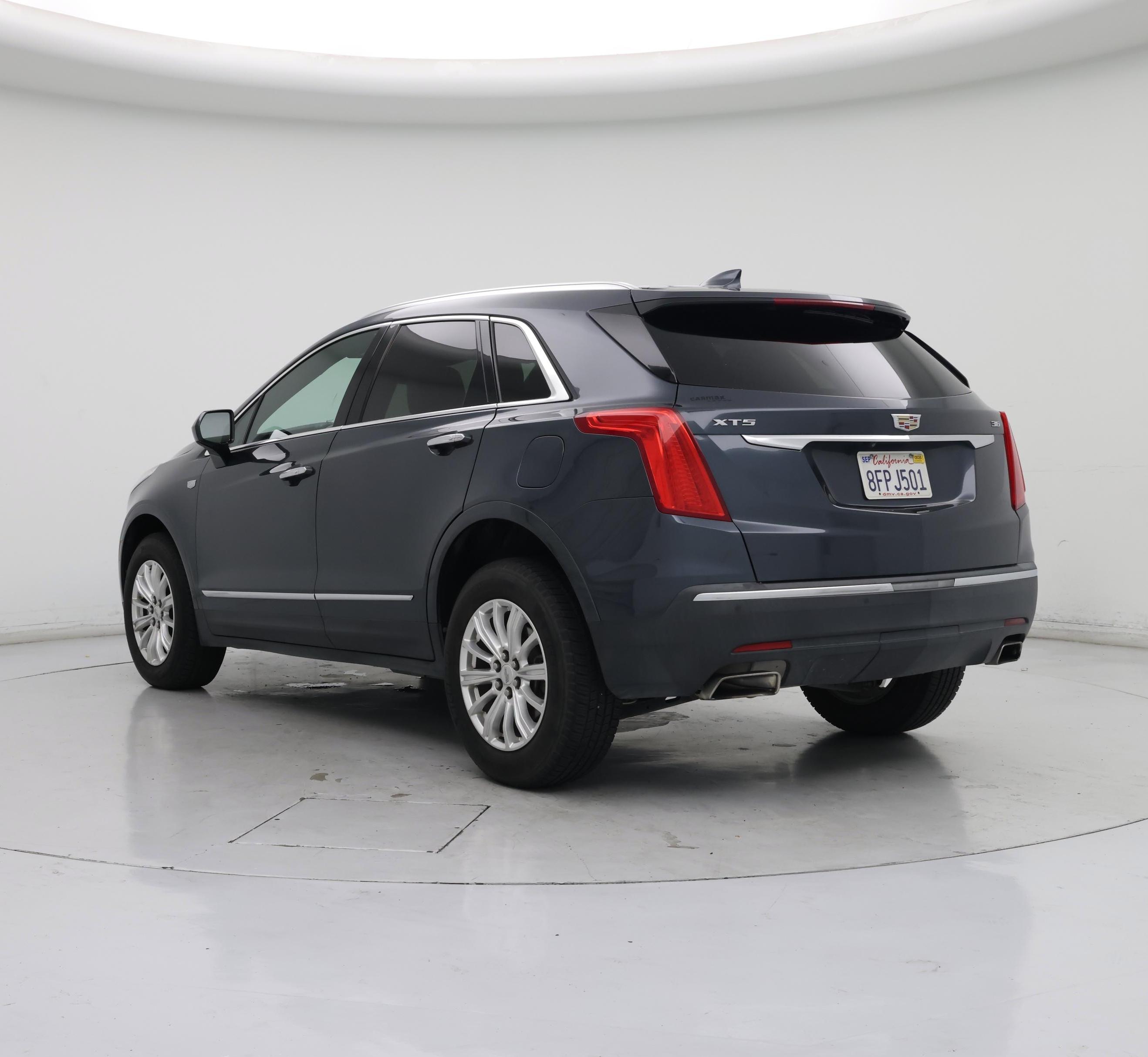 Thumbnail: 2019 Cadillac XT5 - 2