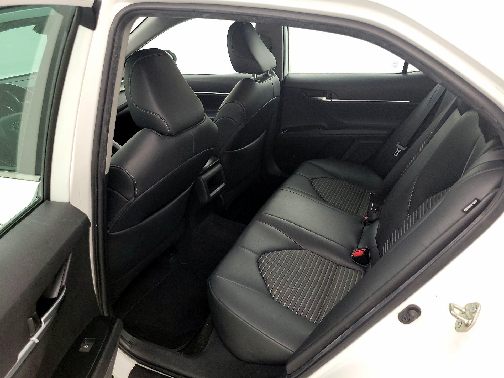 Thumbnail: 2019 Toyota Camry - 19