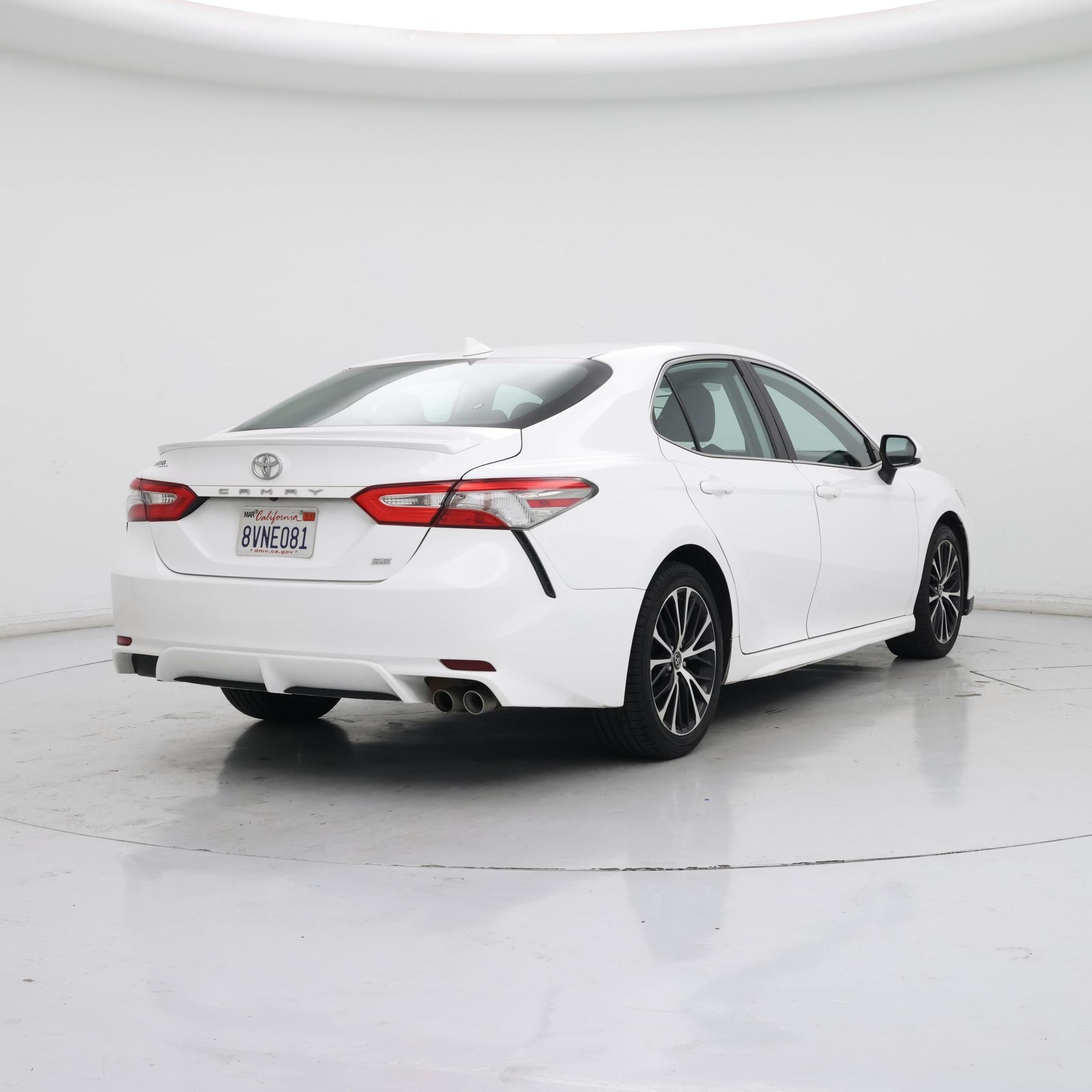 Thumbnail: 2019 Toyota Camry - 8