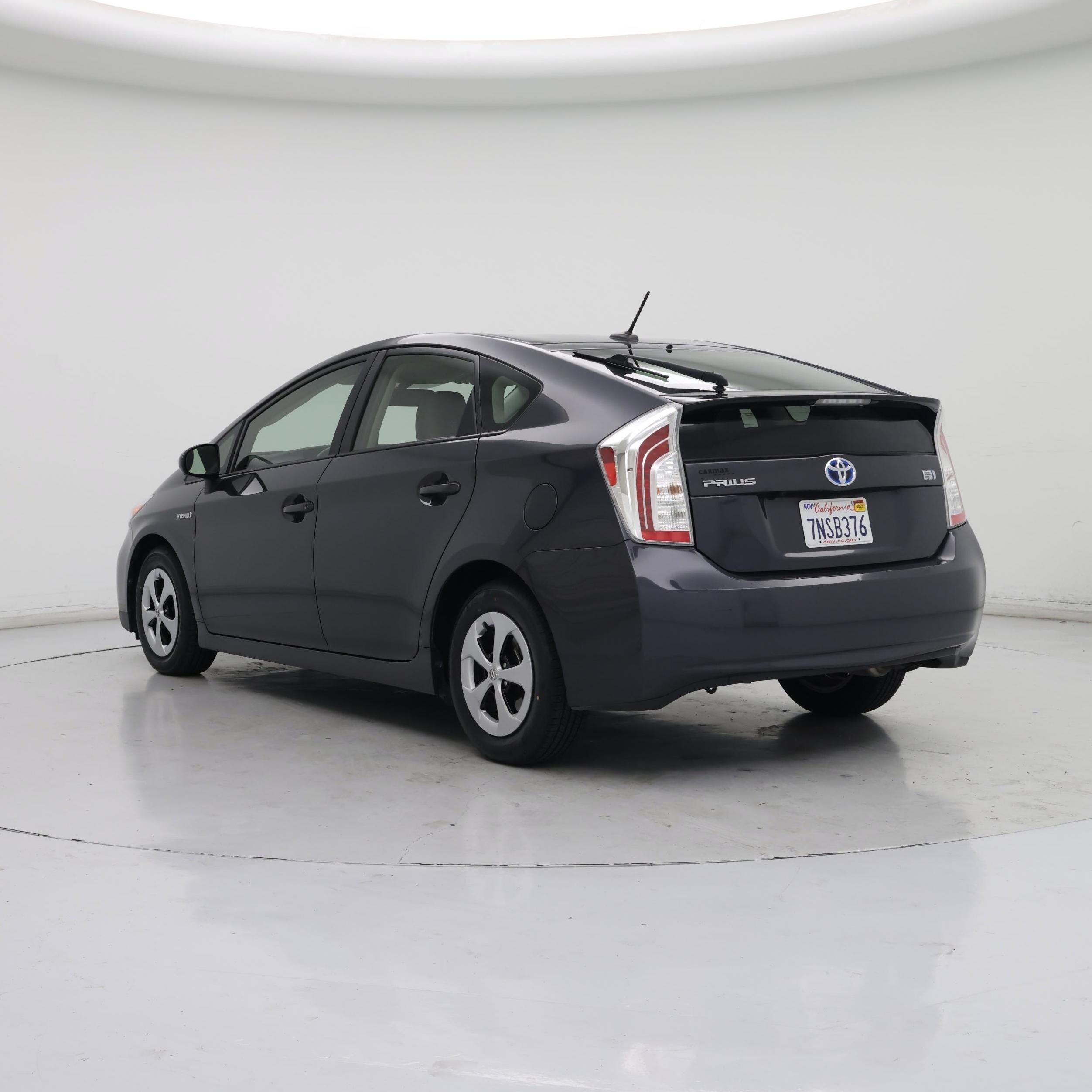 Thumbnail: 2015 Toyota Prius - 2
