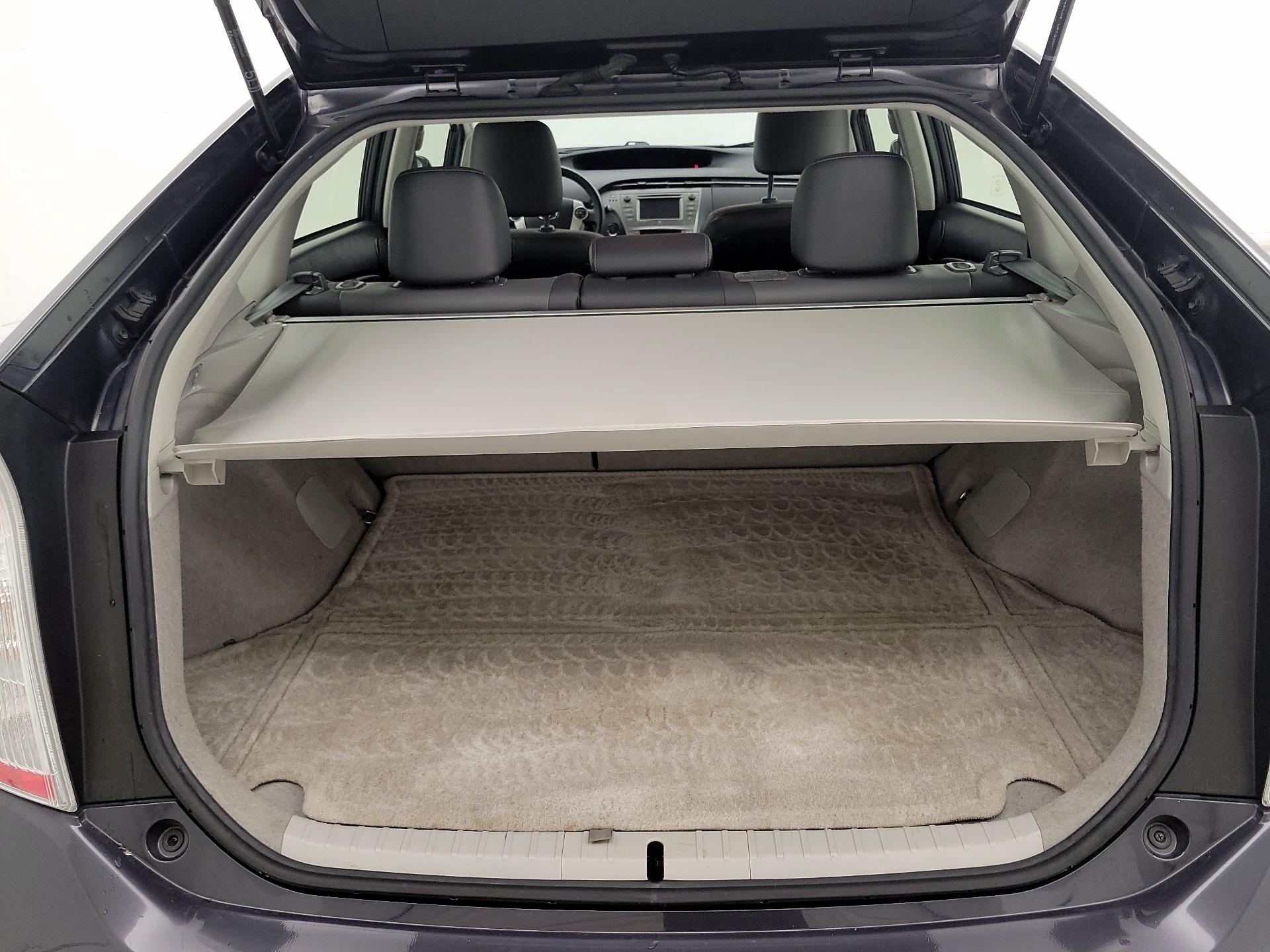 Thumbnail: 2015 Toyota Prius - 19