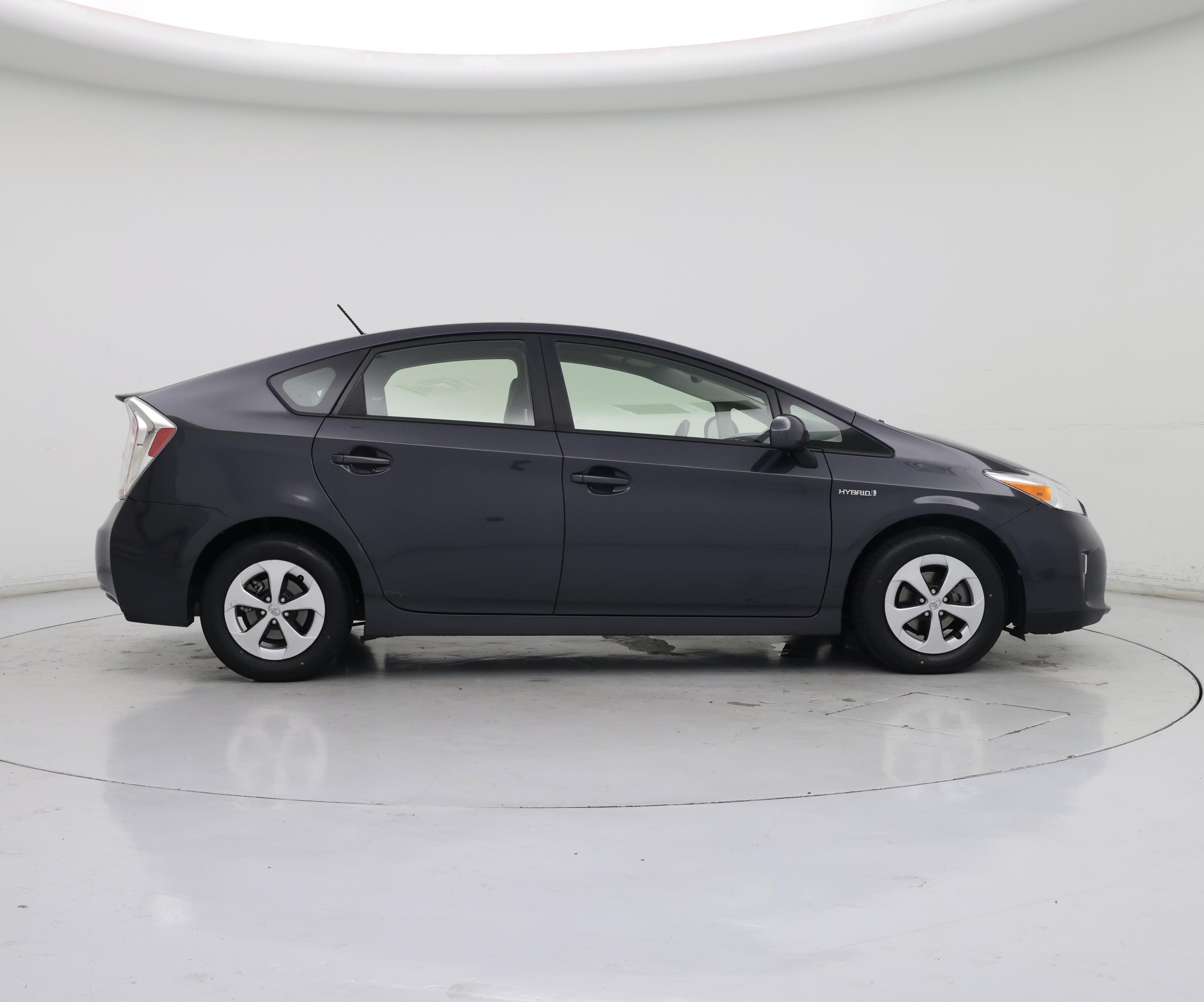 Thumbnail: 2015 Toyota Prius - 7