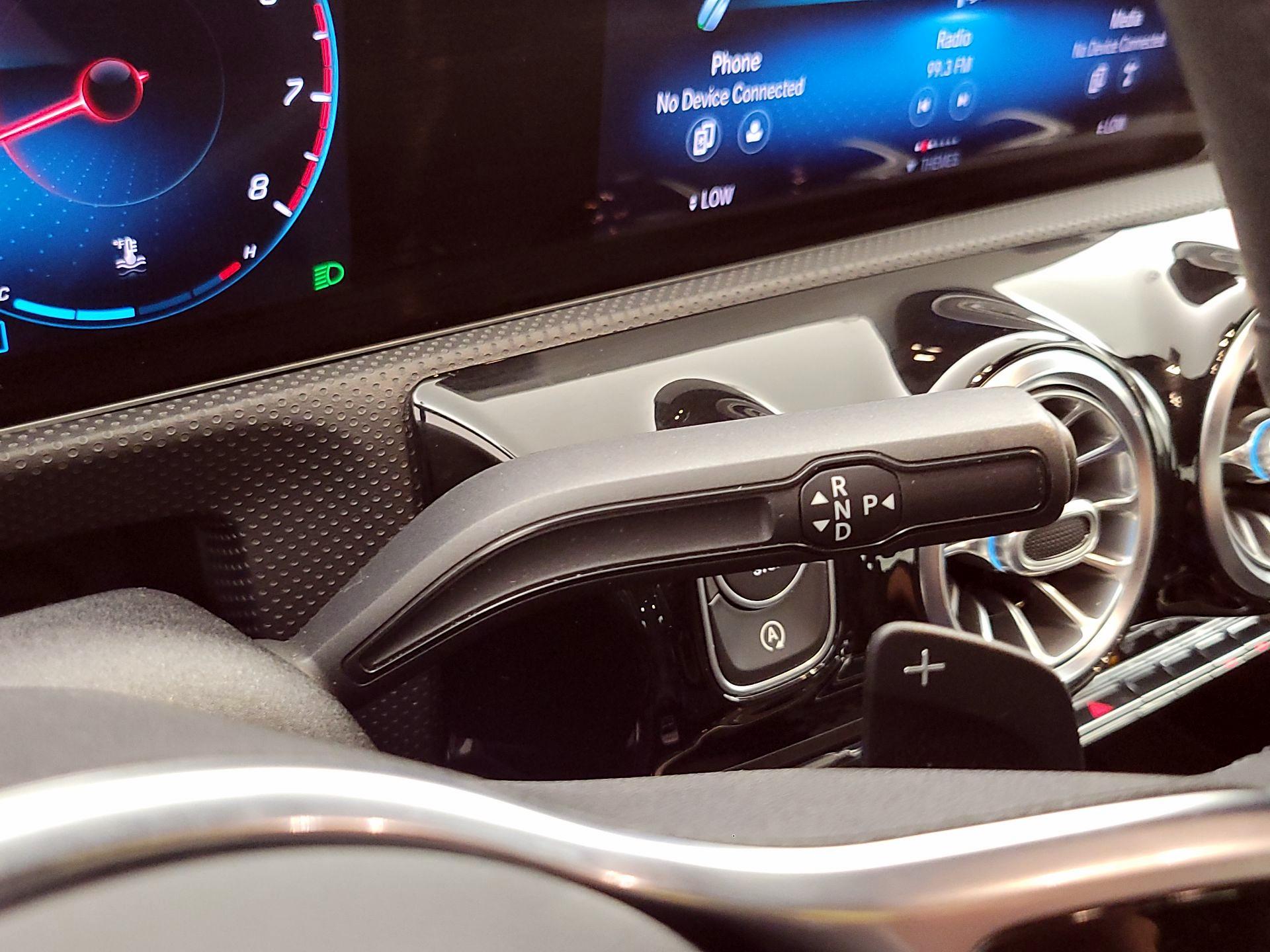 Thumbnail: 2020 Mercedes-Benz CLA - 17