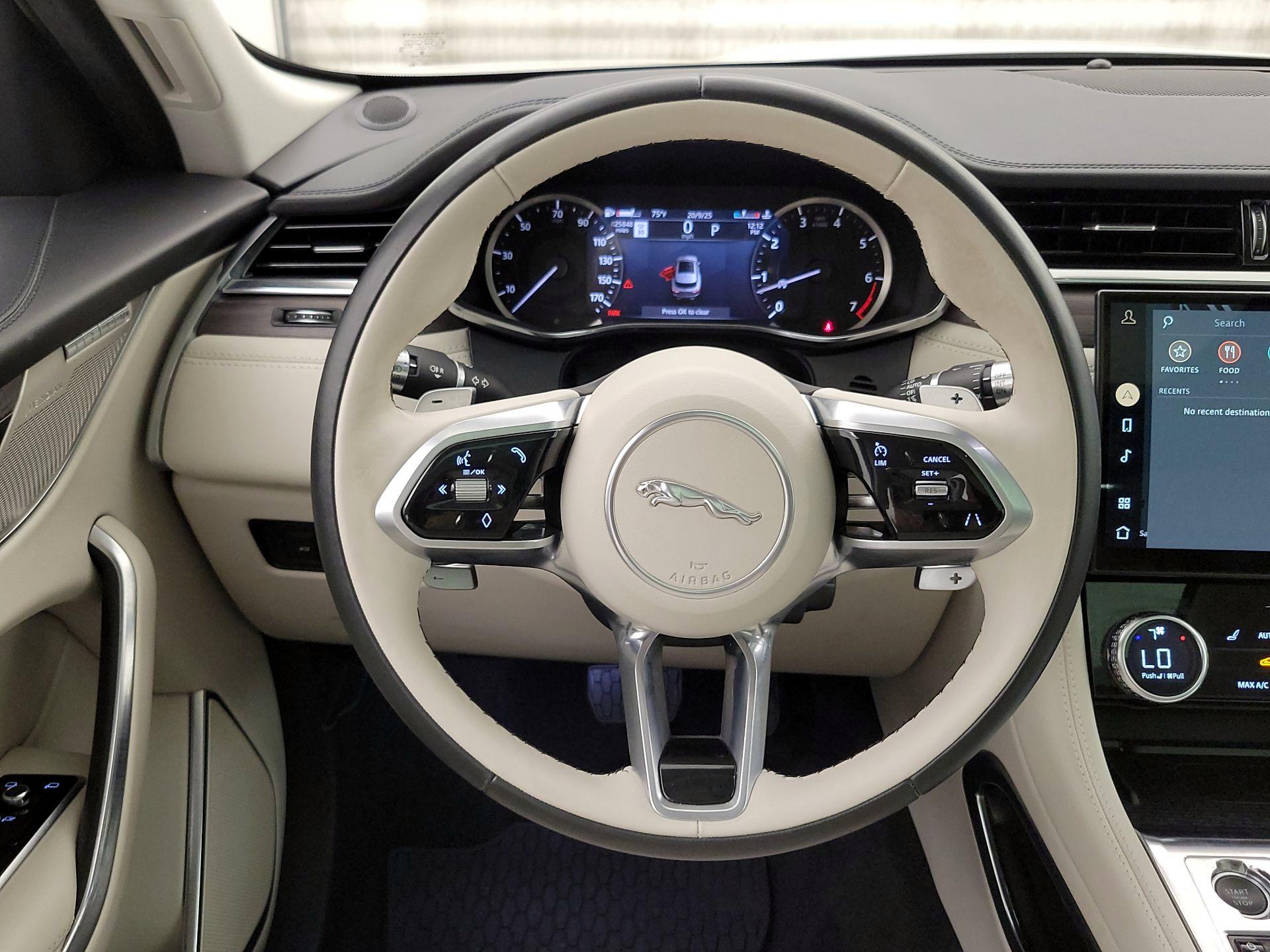 Thumbnail: 2021 Jaguar F-Pace - 10