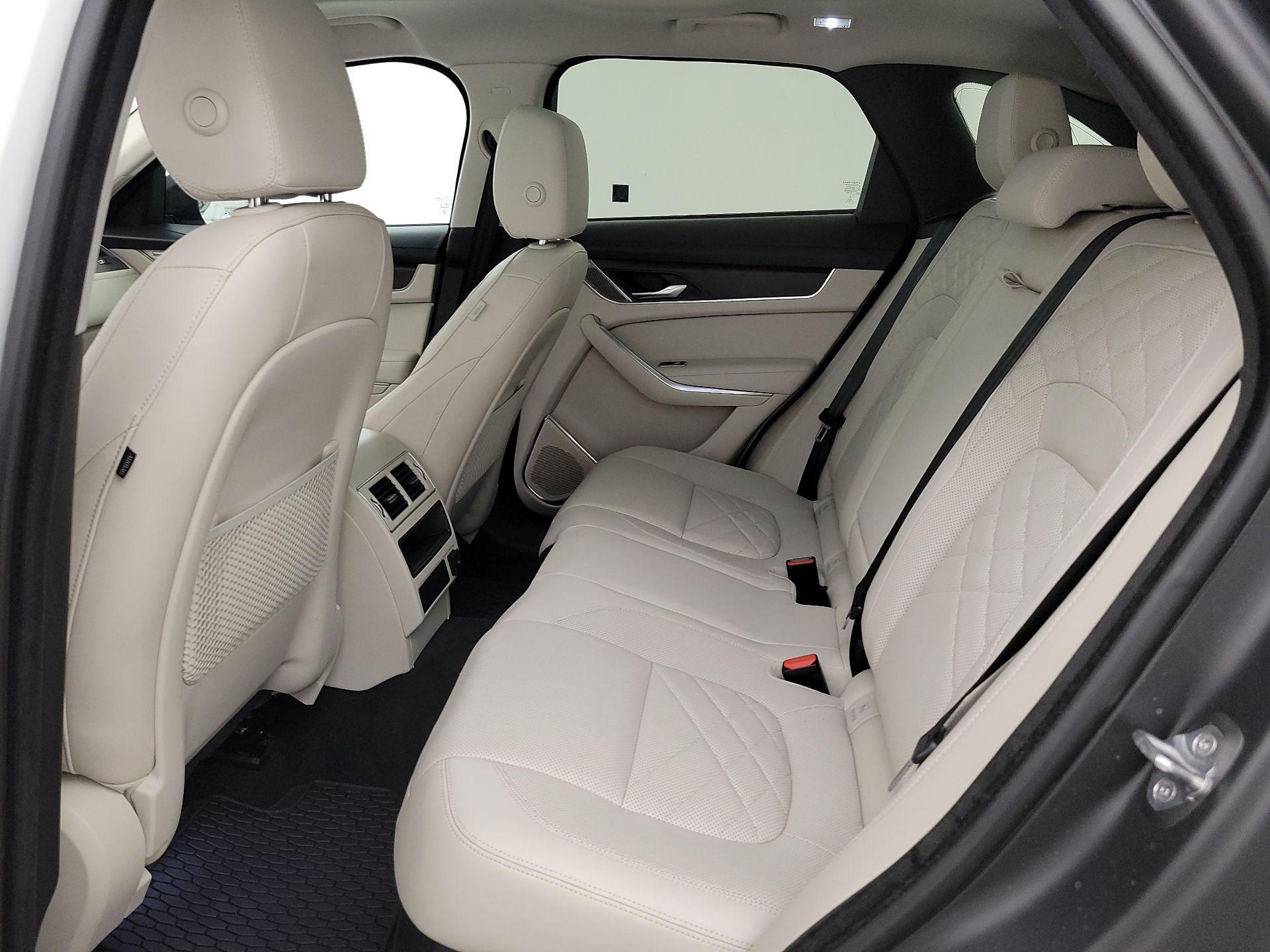 Thumbnail: 2021 Jaguar F-Pace - 20