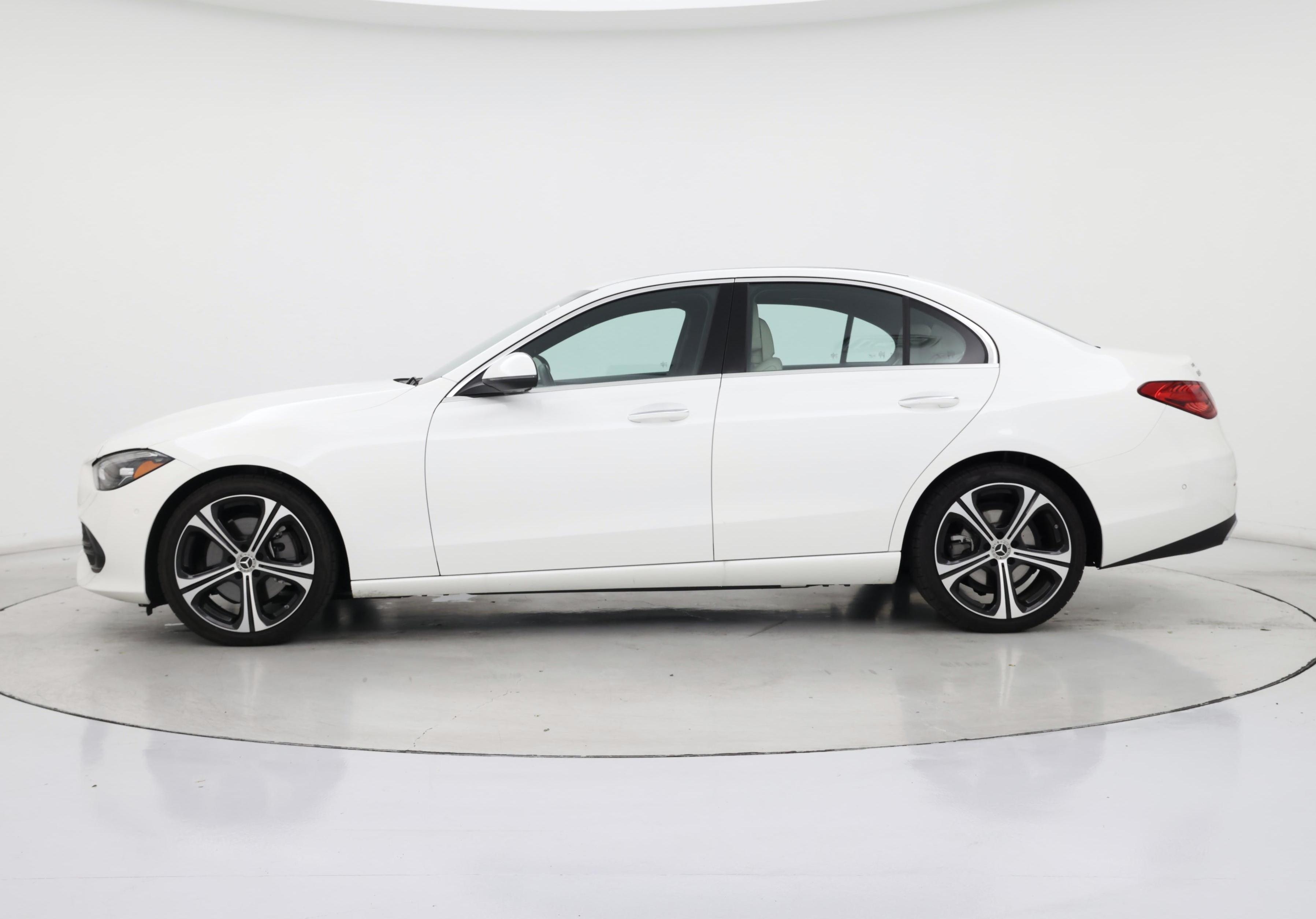 Thumbnail: 2024 Mercedes-Benz C-Class - 3