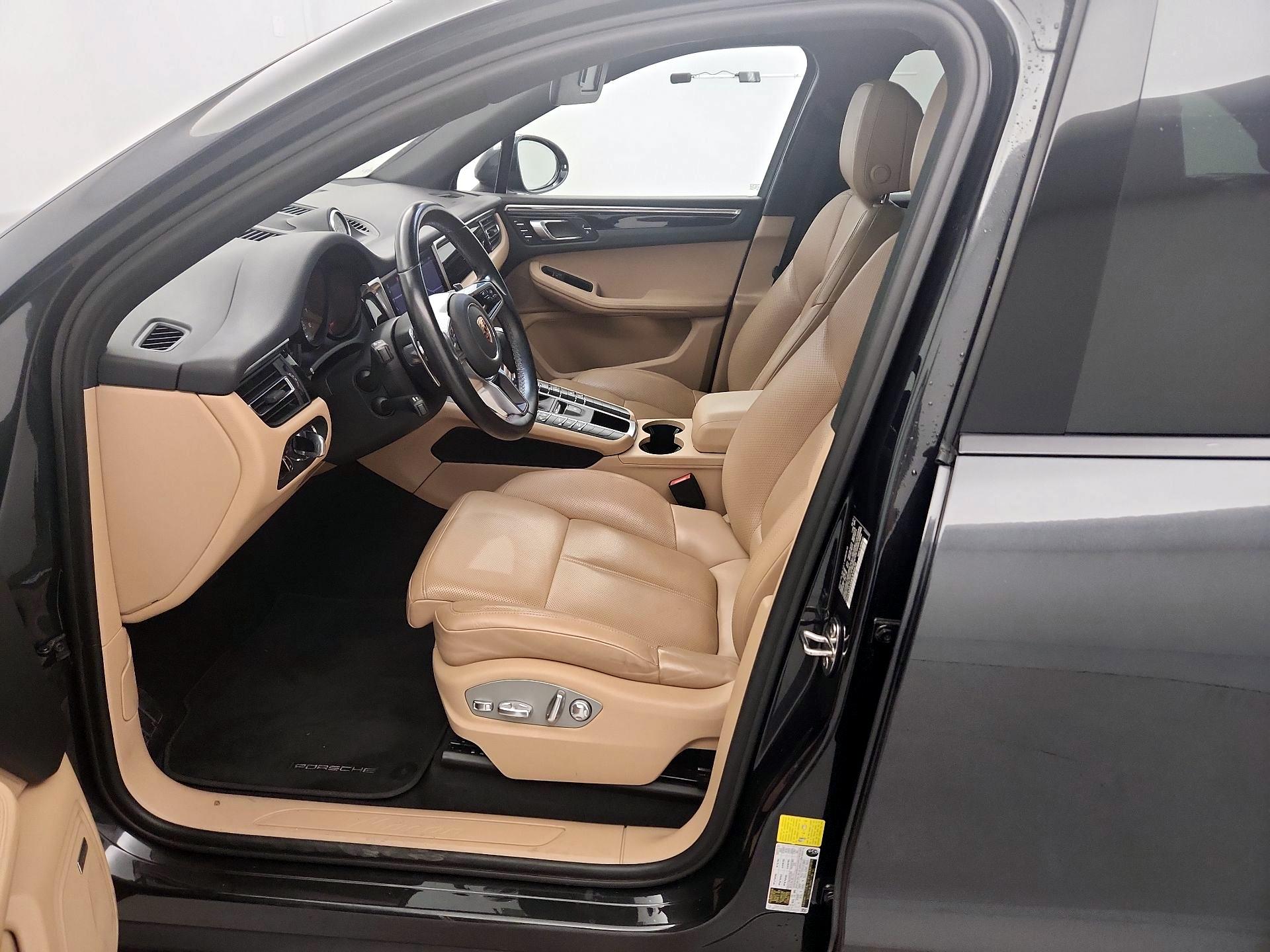 Thumbnail: 2021 Porsche Macan - 11