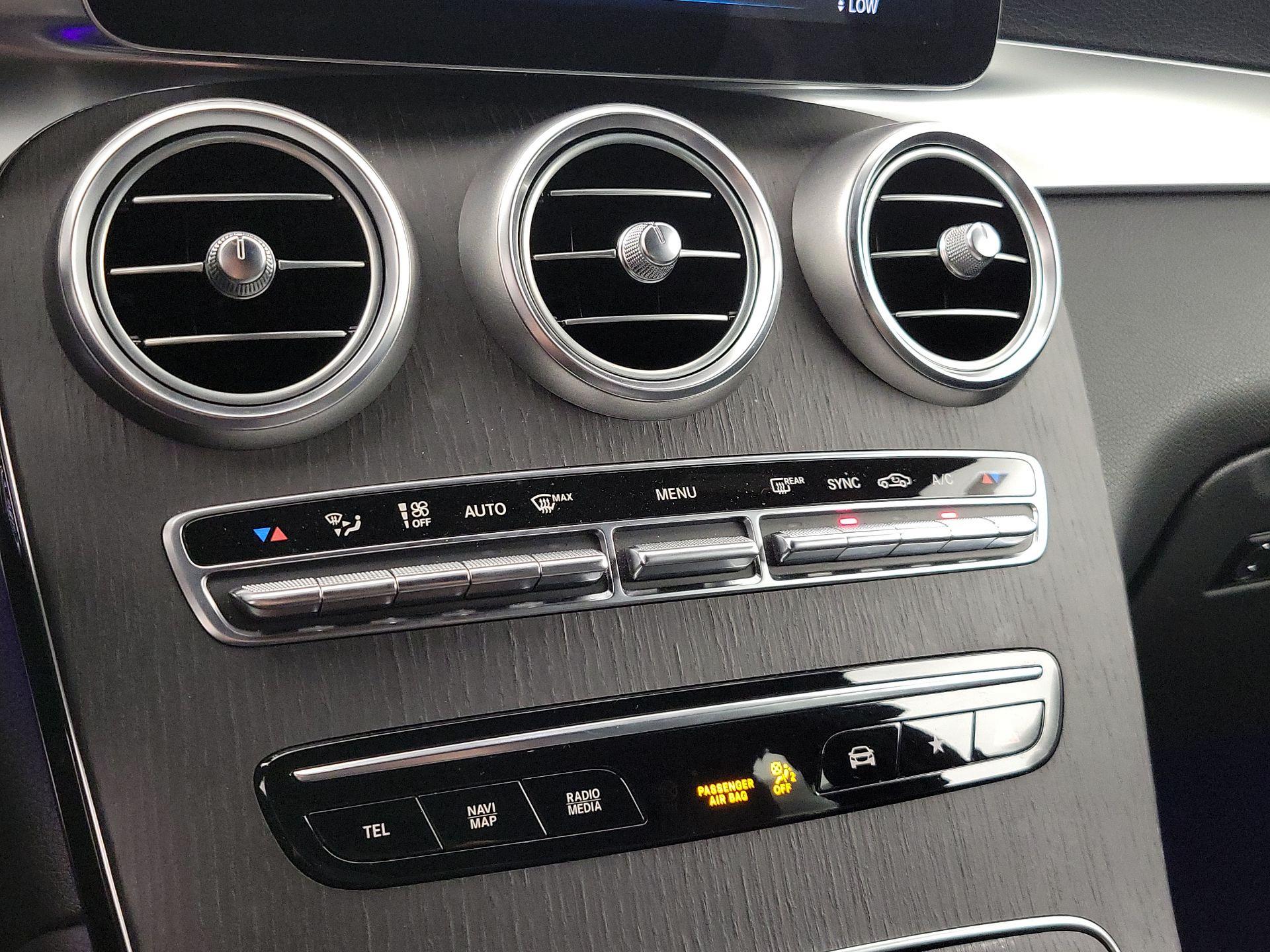 Thumbnail: 2020 Mercedes-Benz GLC - 16