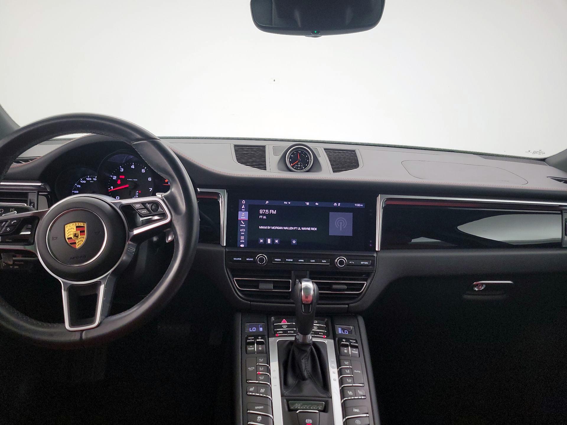 Thumbnail: 2021 Porsche Macan - 9