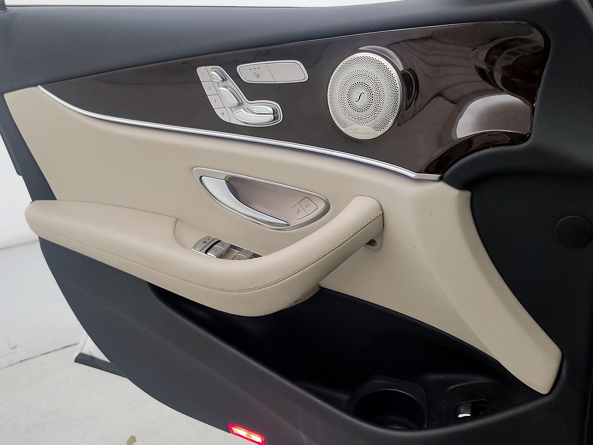 Thumbnail: 2022 Mercedes-Benz E-Class - 12