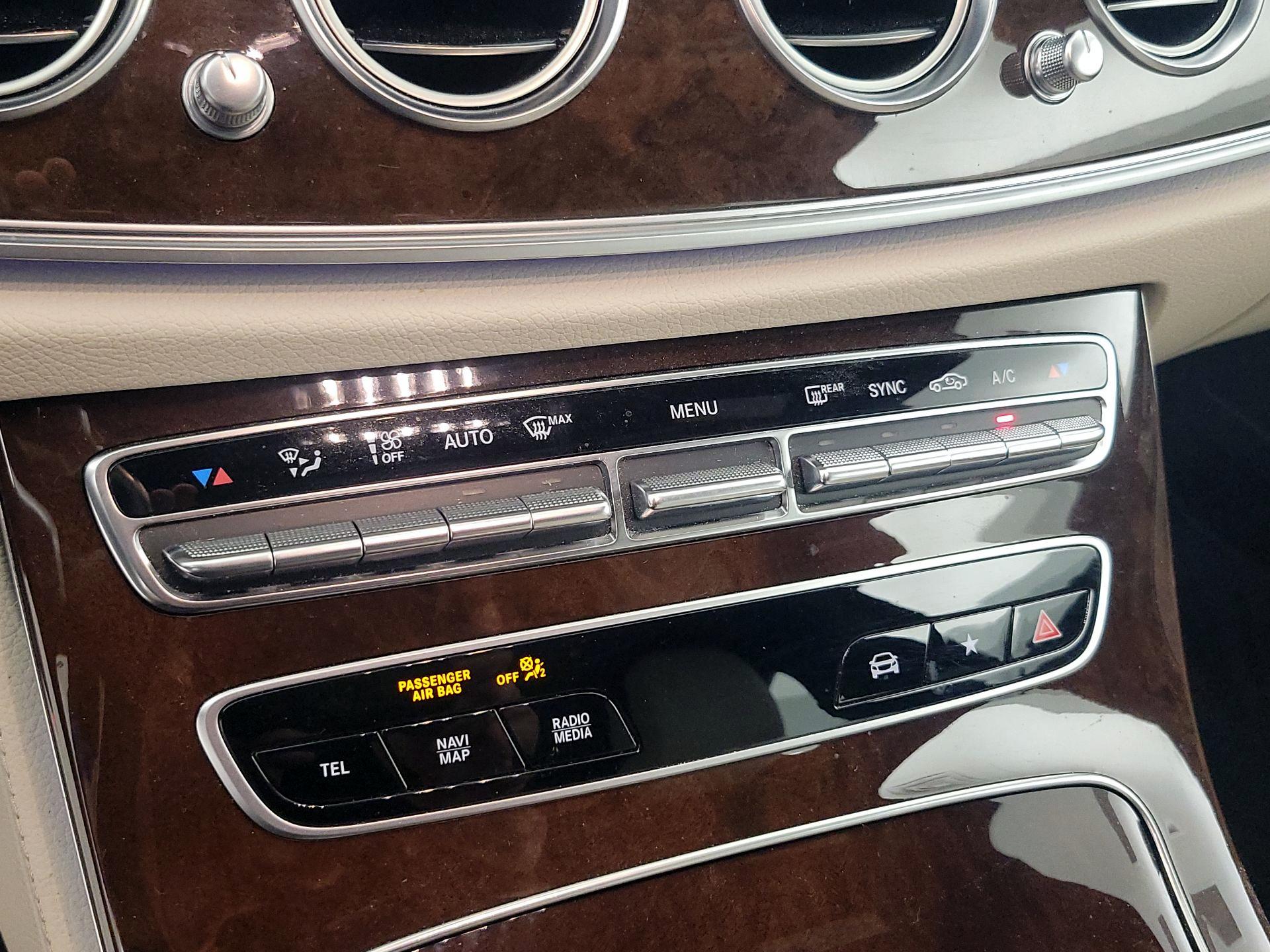 Thumbnail: 2022 Mercedes-Benz E-Class - 17
