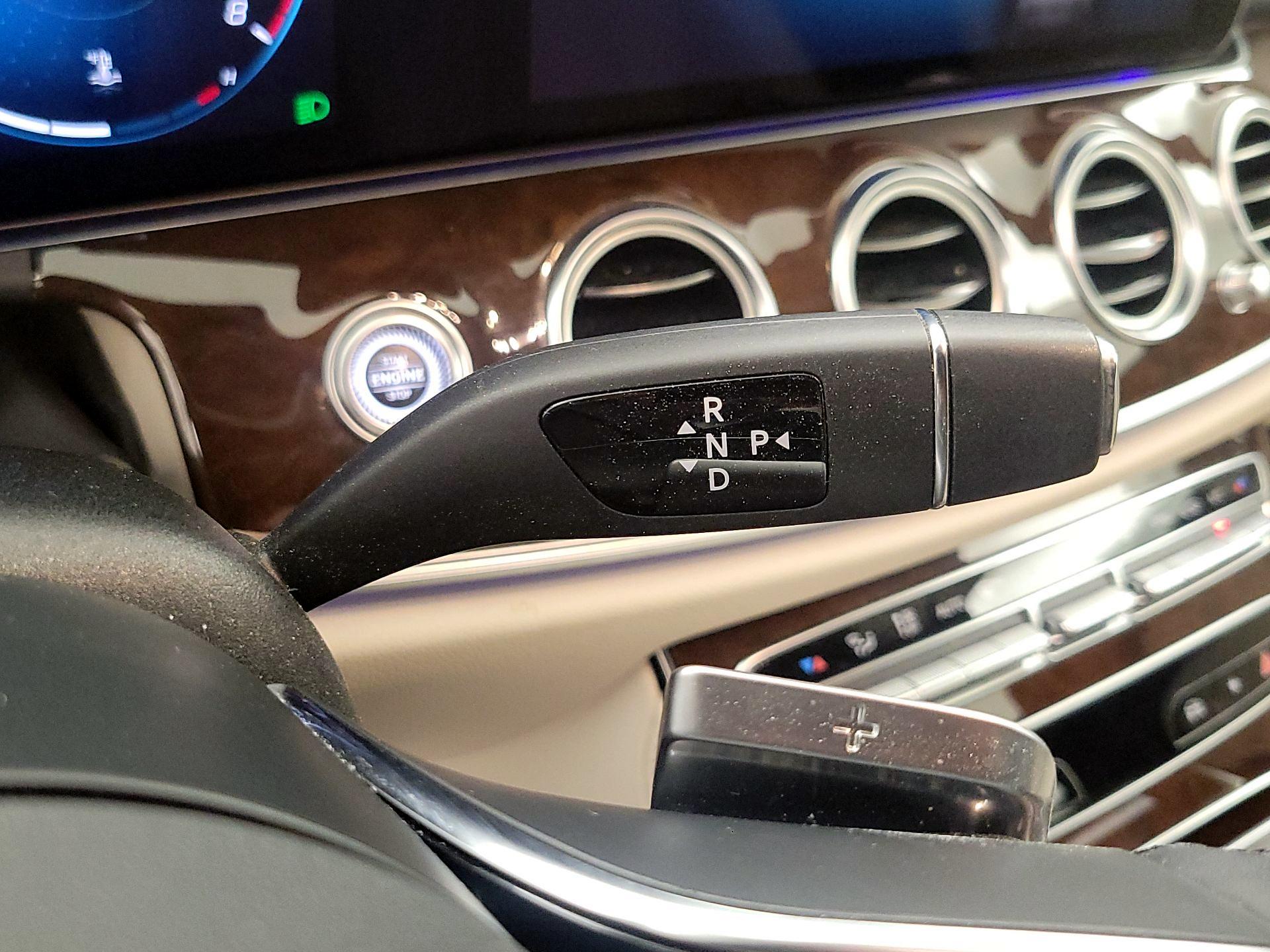 Thumbnail: 2022 Mercedes-Benz E-Class - 18