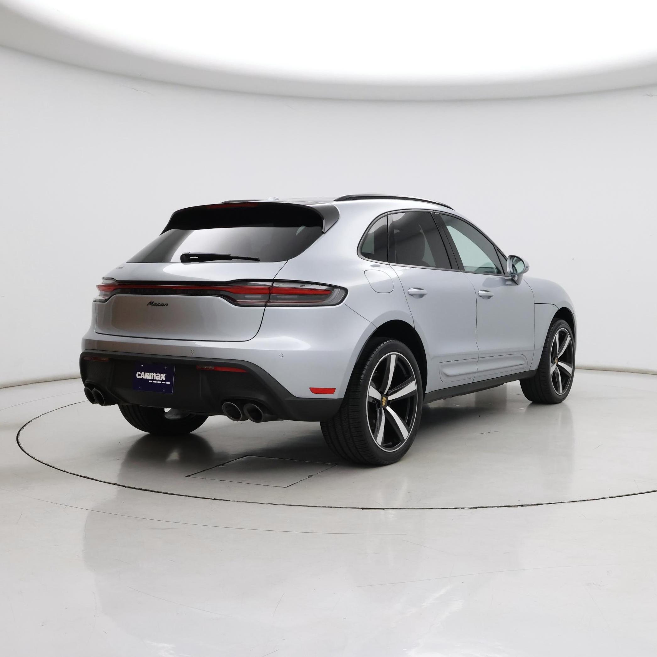 Thumbnail: 2023 Porsche Macan - 8
