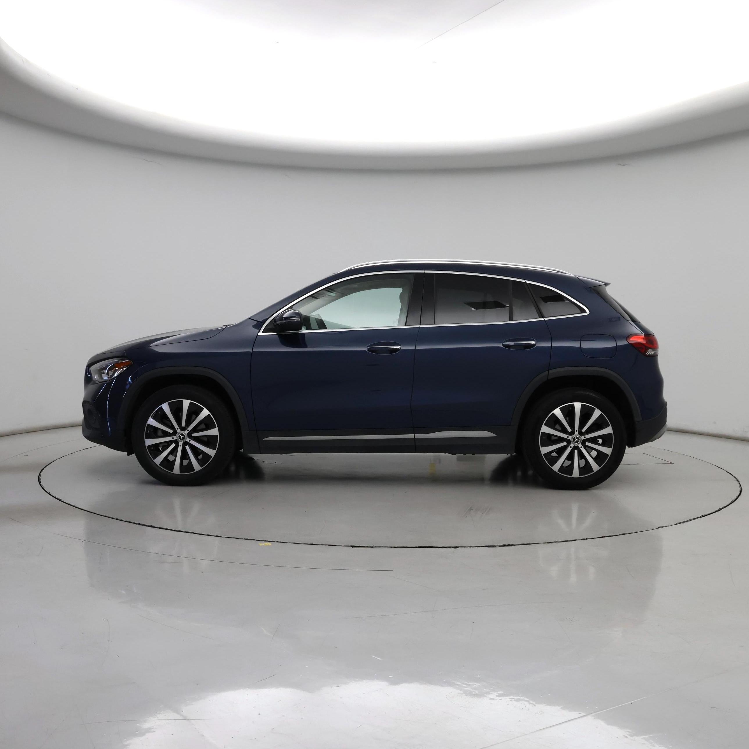 Thumbnail: 2021 Mercedes-Benz GLA - 3