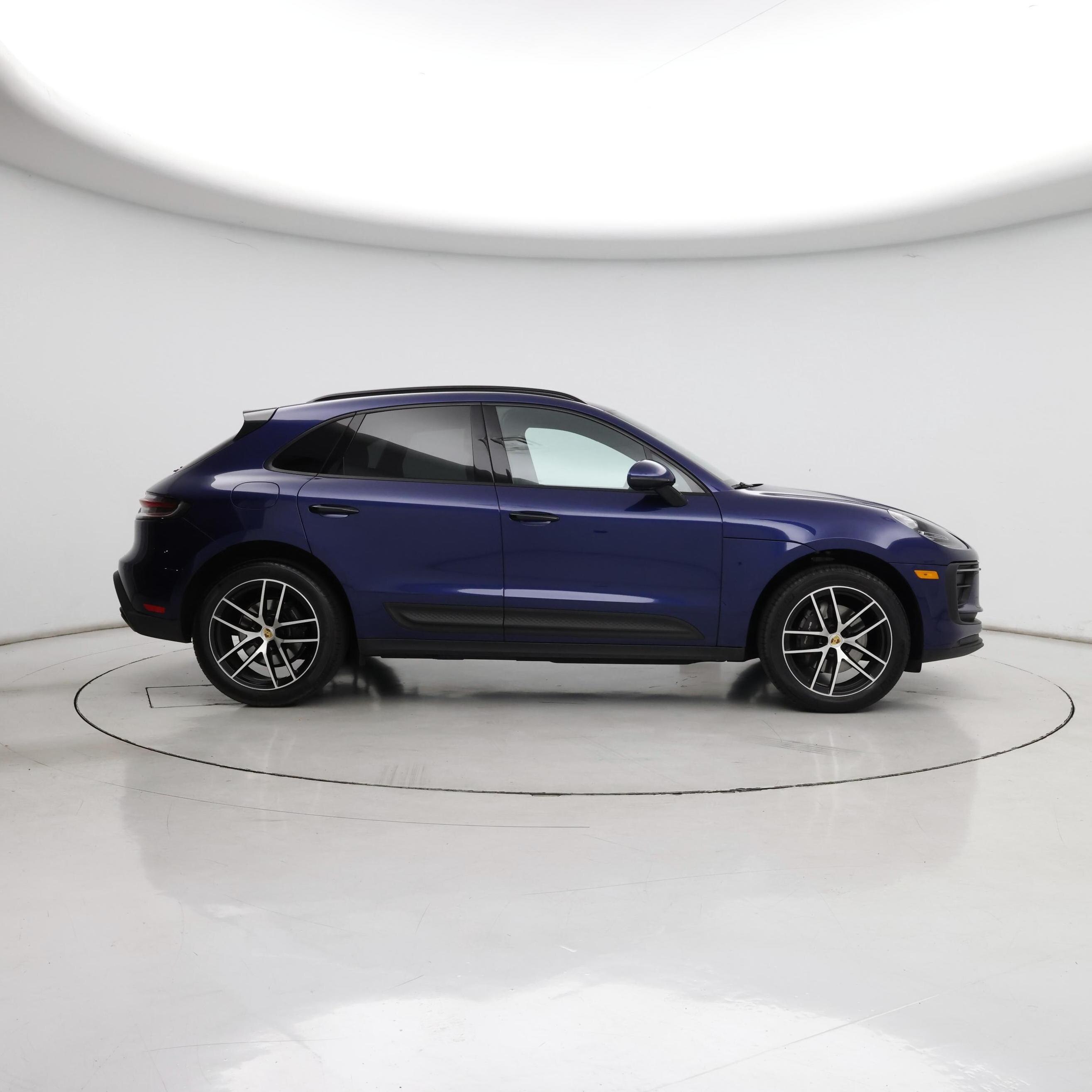 Thumbnail: 2022 Porsche Macan - 7