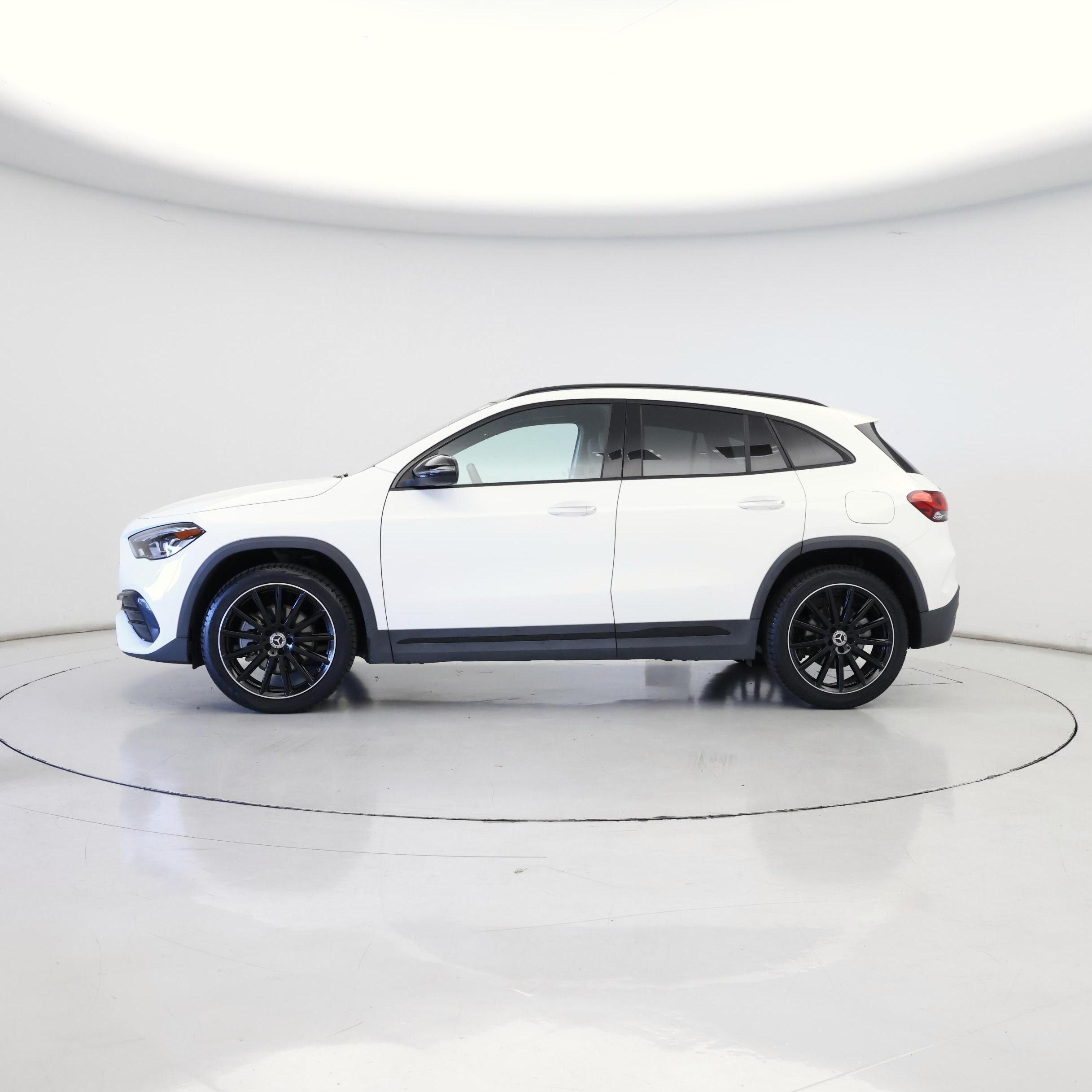 Thumbnail: 2023 Mercedes-Benz GLA - 3