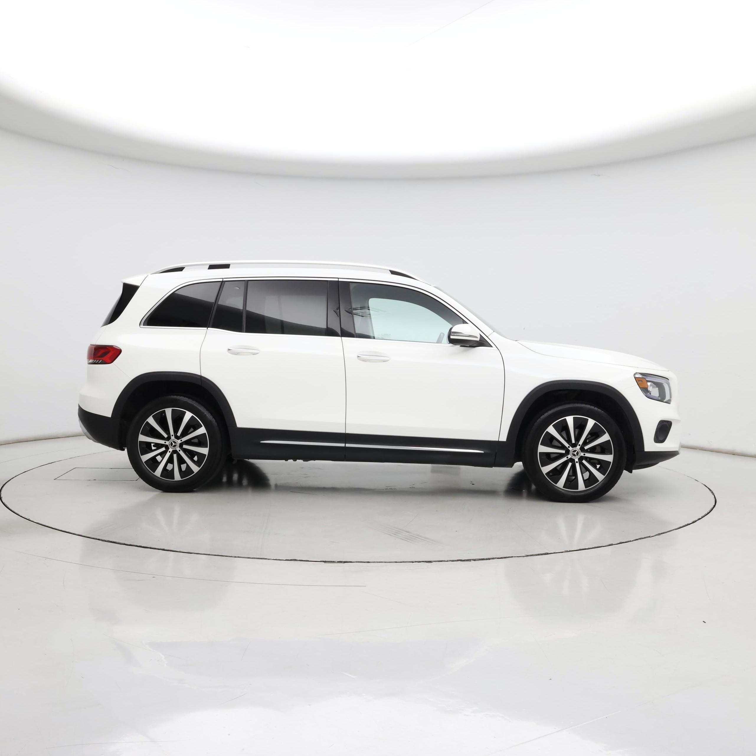 Thumbnail: 2023 Mercedes-Benz GLB - 7