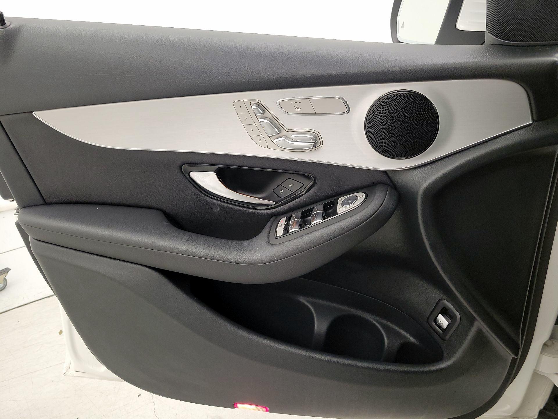 Thumbnail: 2021 Mercedes-Benz GLC - 12