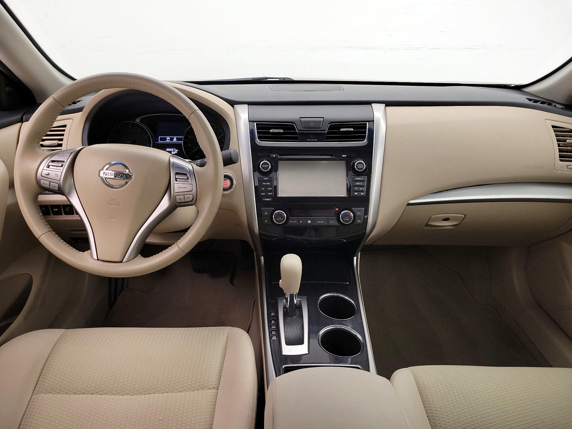 Thumbnail: 2014 Nissan Altima - 9