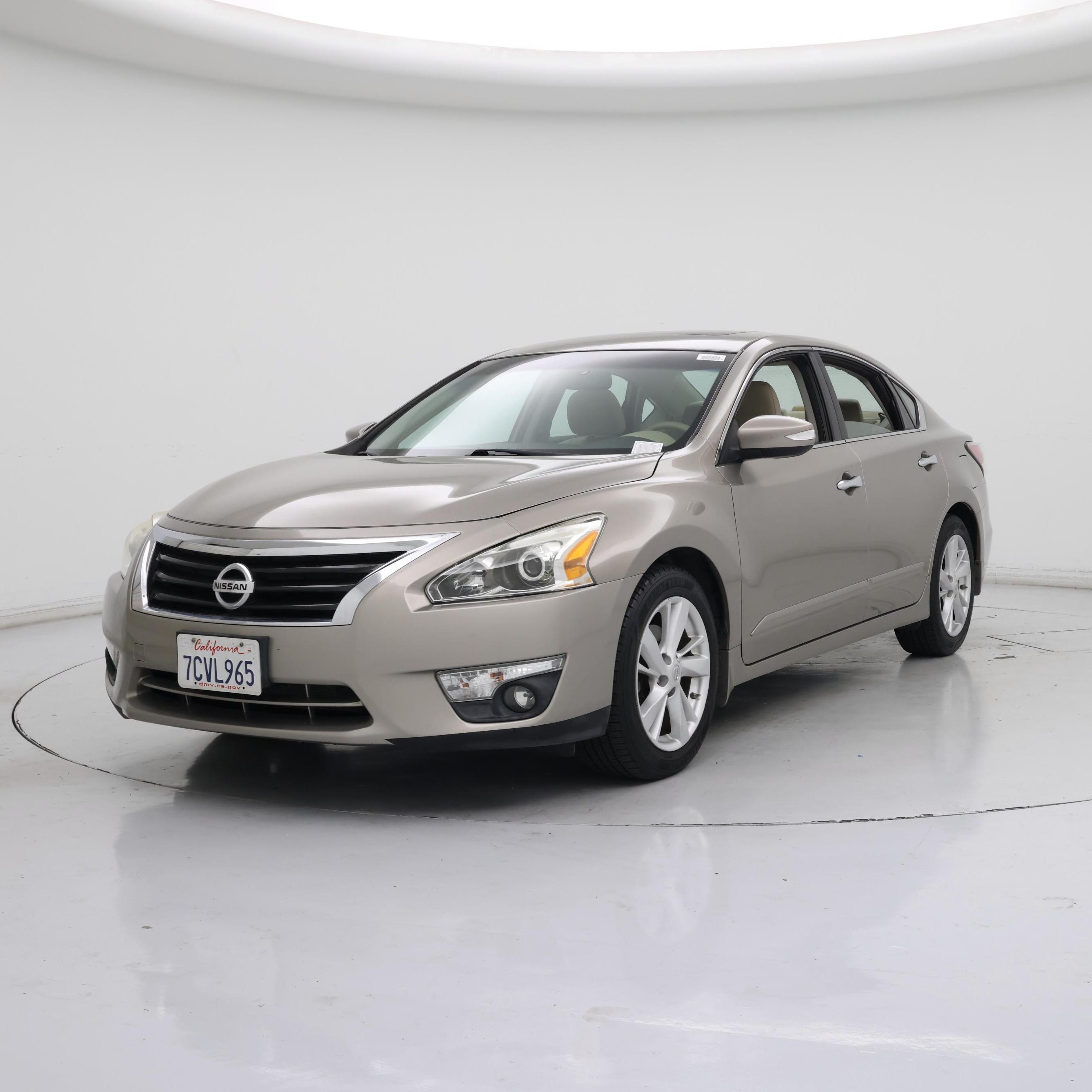 Thumbnail: 2014 Nissan Altima - 4