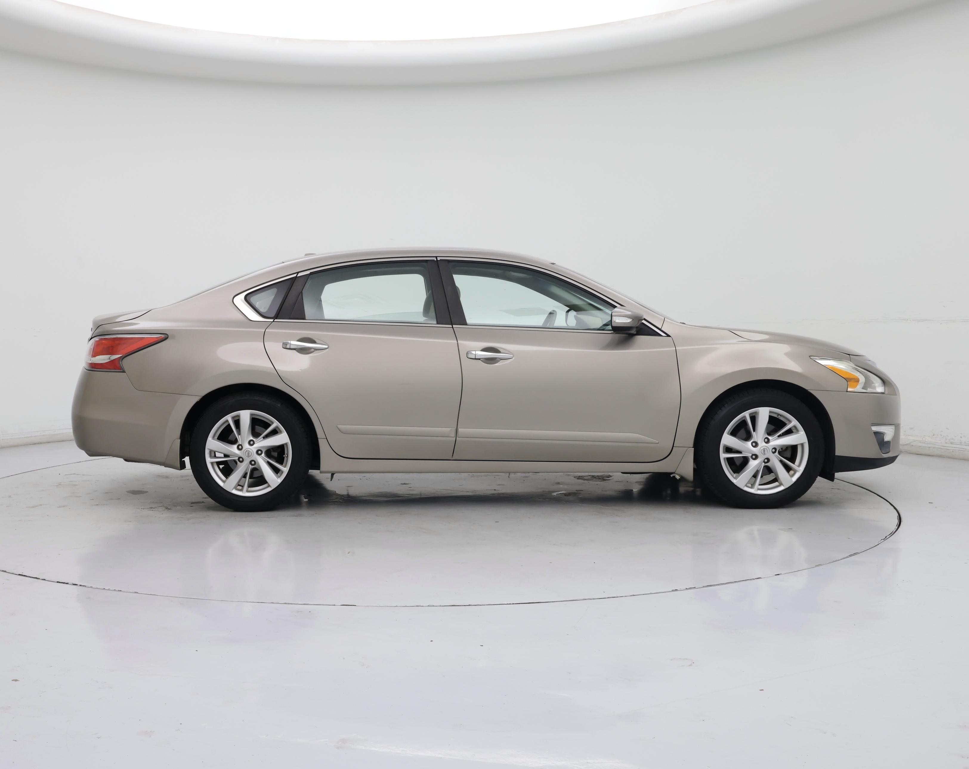 Thumbnail: 2014 Nissan Altima - 7