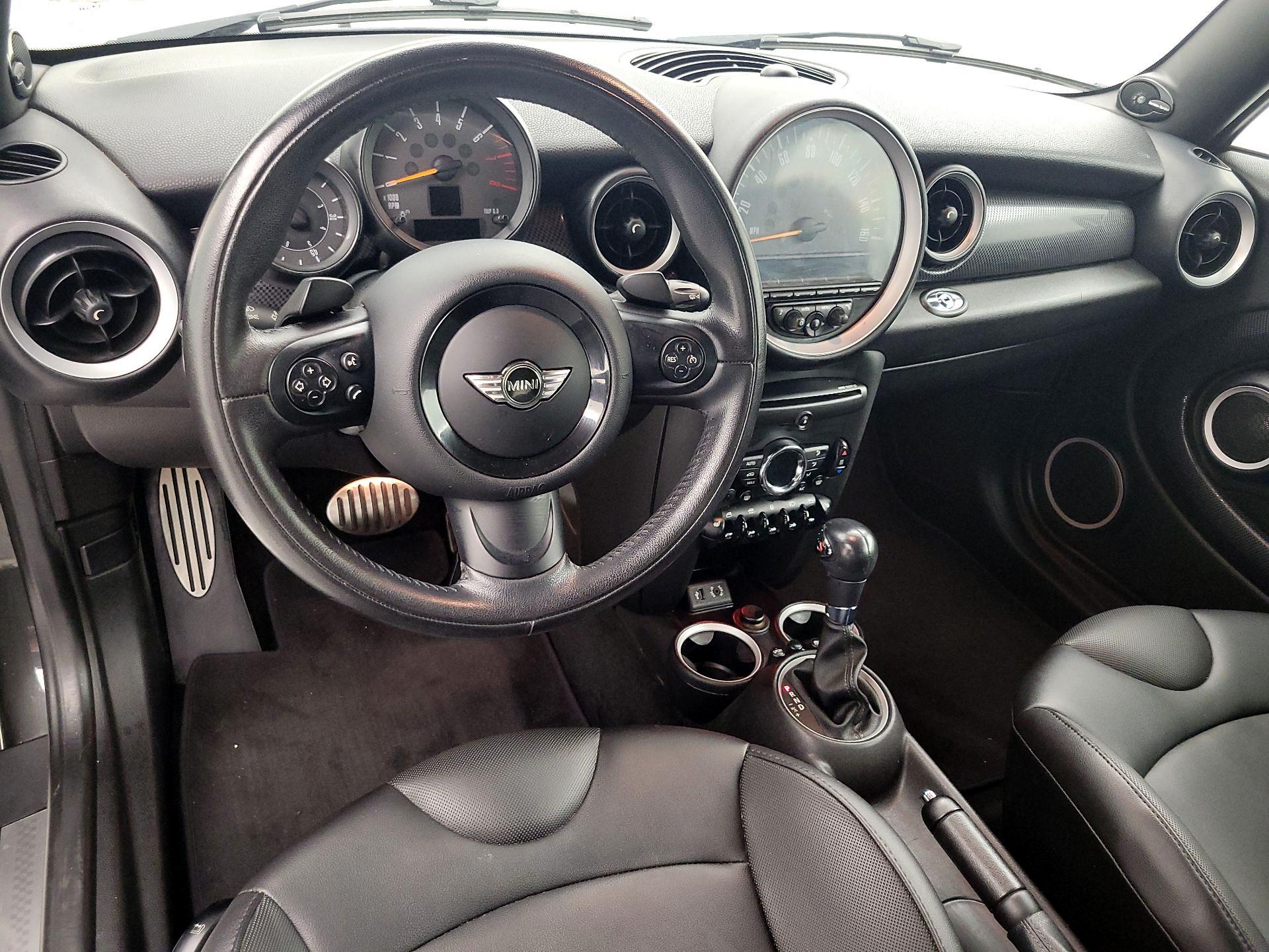 Thumbnail: 2015 MINI Cooper - 9