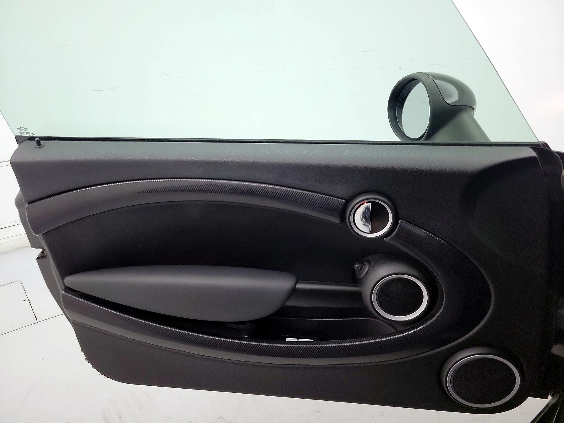 Thumbnail: 2015 MINI Cooper - 12