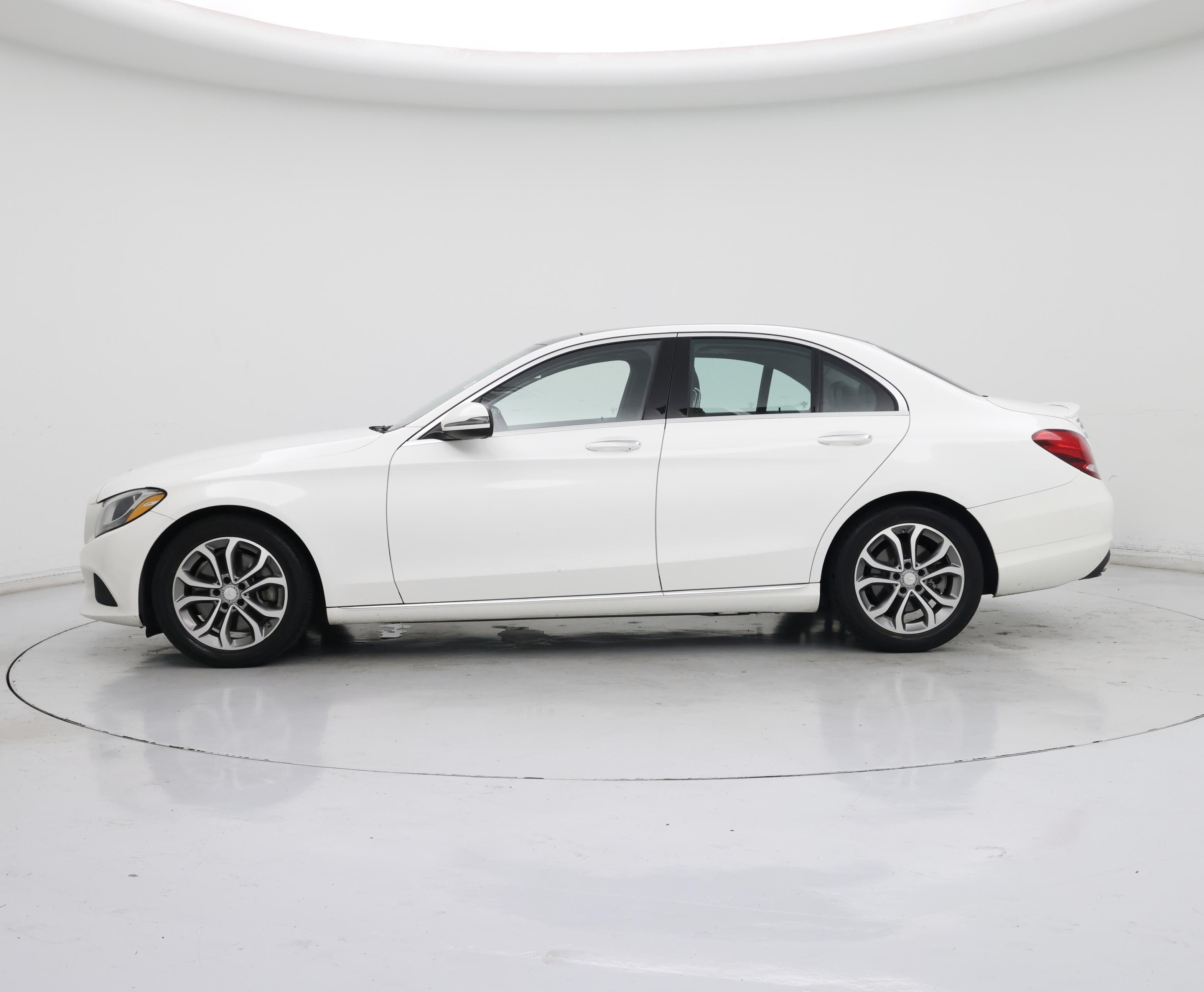 Thumbnail: 2016 Mercedes-Benz C-Class - 3