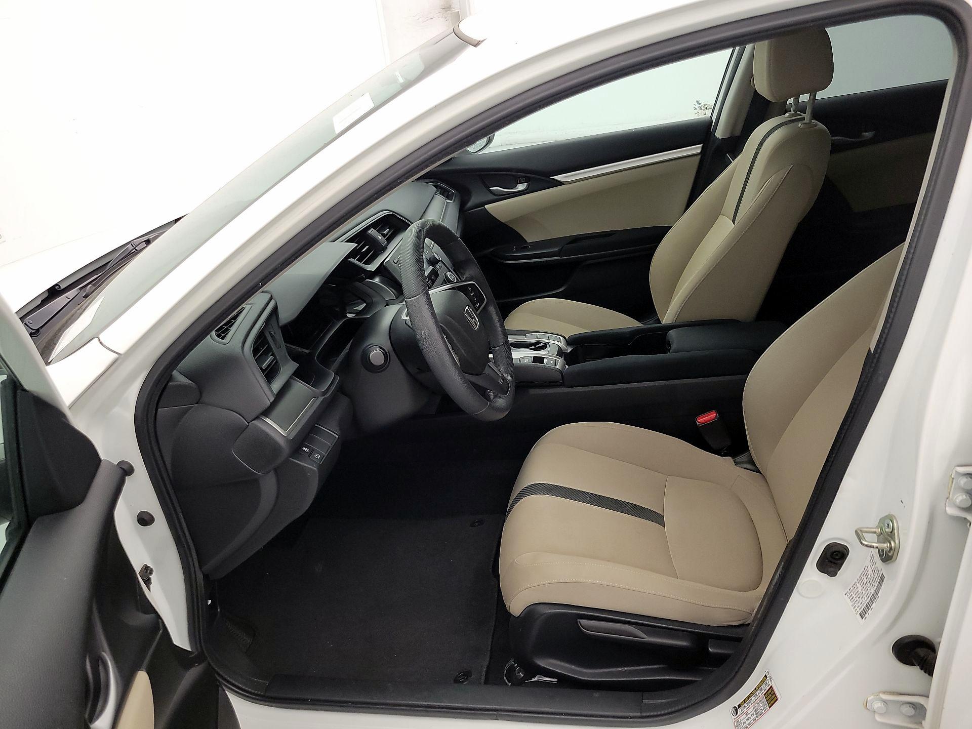Thumbnail: 2016 Honda Civic - 11