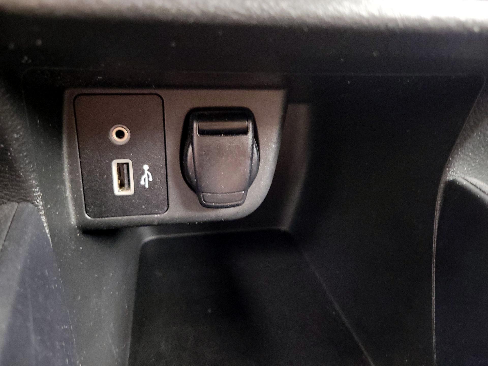 Thumbnail: 2020 Nissan Versa - 18