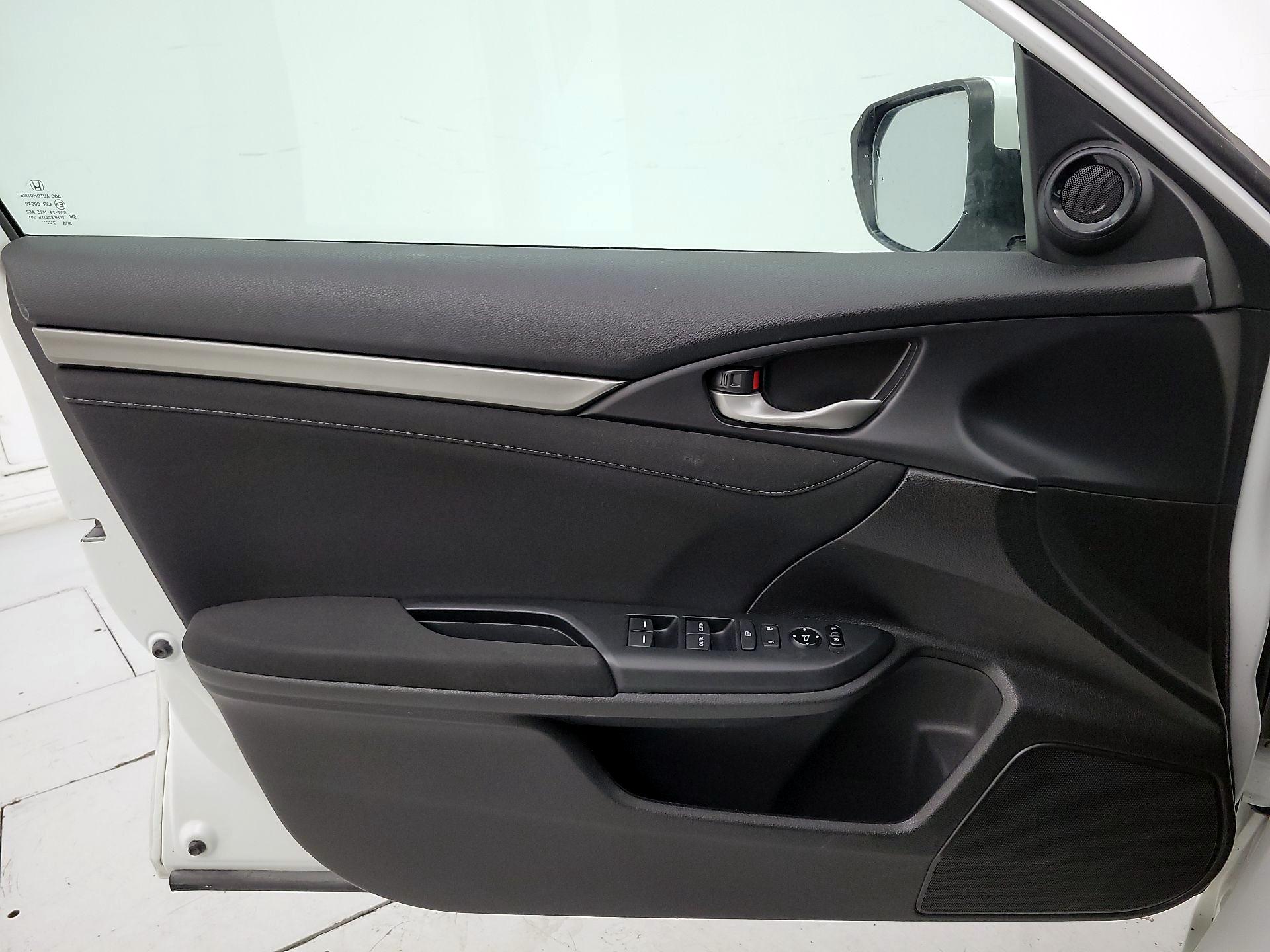 Thumbnail: 2018 Honda Civic - 12