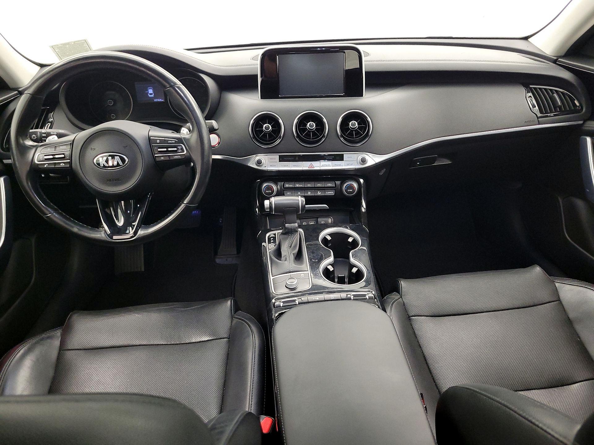 Thumbnail: 2018 Kia Stinger - 9