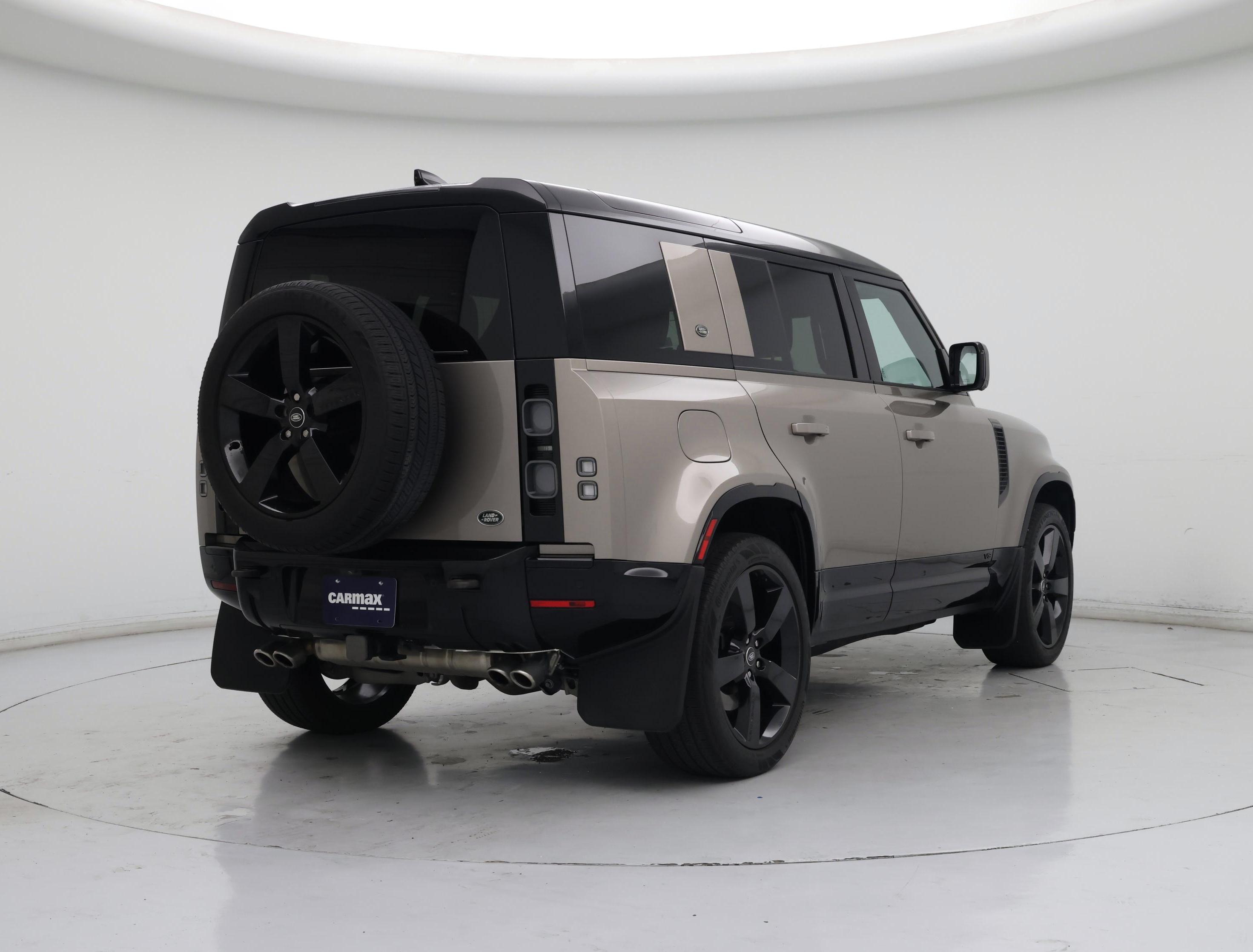 Thumbnail: 2023 Land Rover Defender - 8