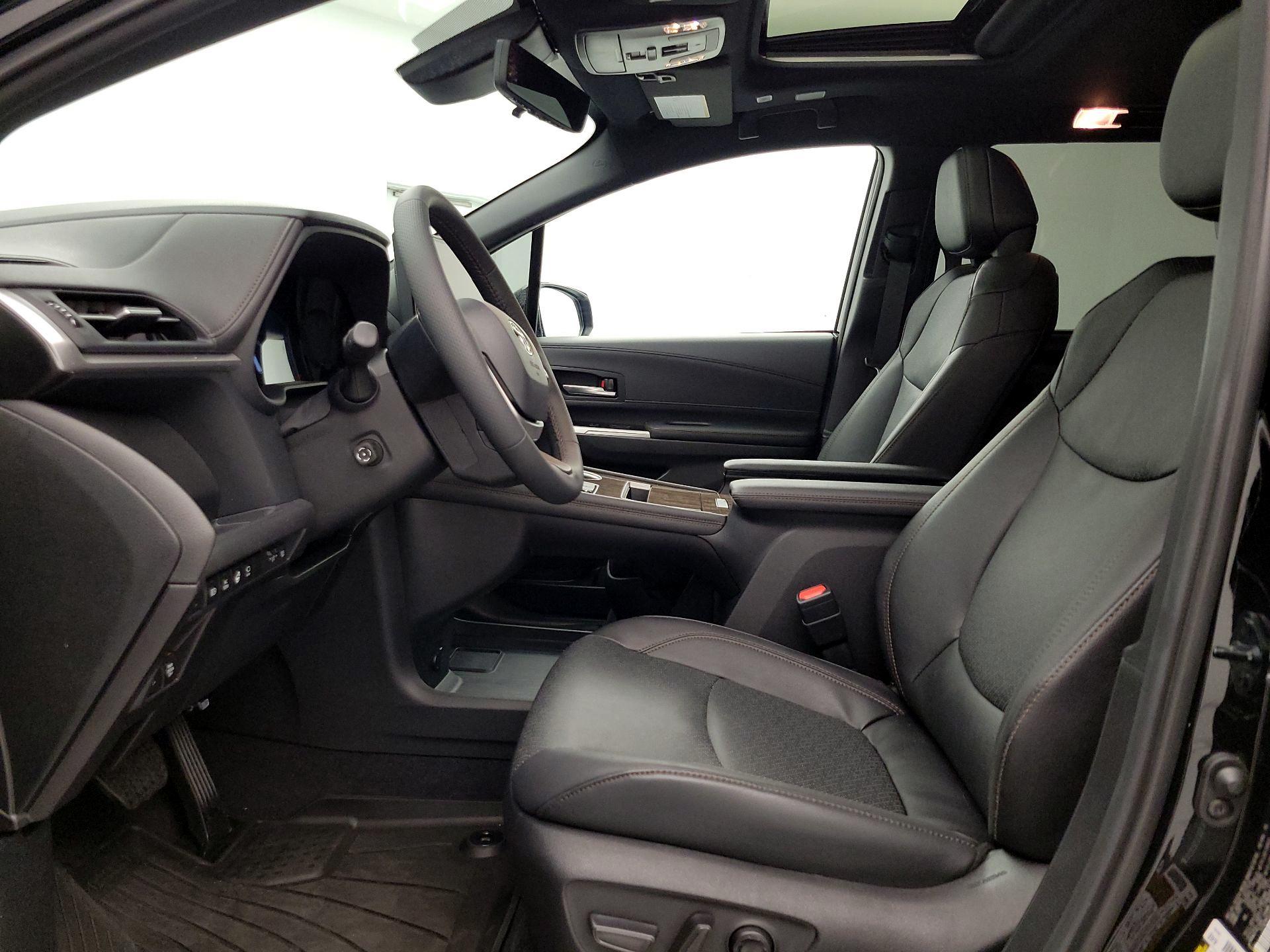 Thumbnail: 2025 Toyota Sienna - 11