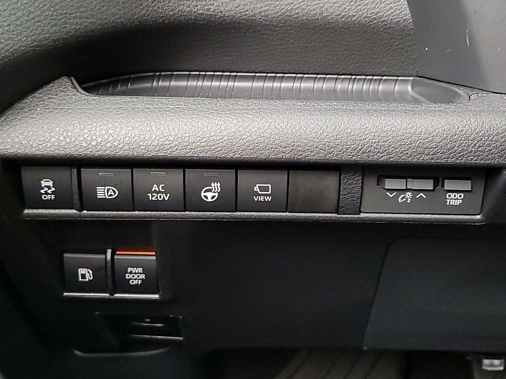 Thumbnail: 2025 Toyota Sienna - 13