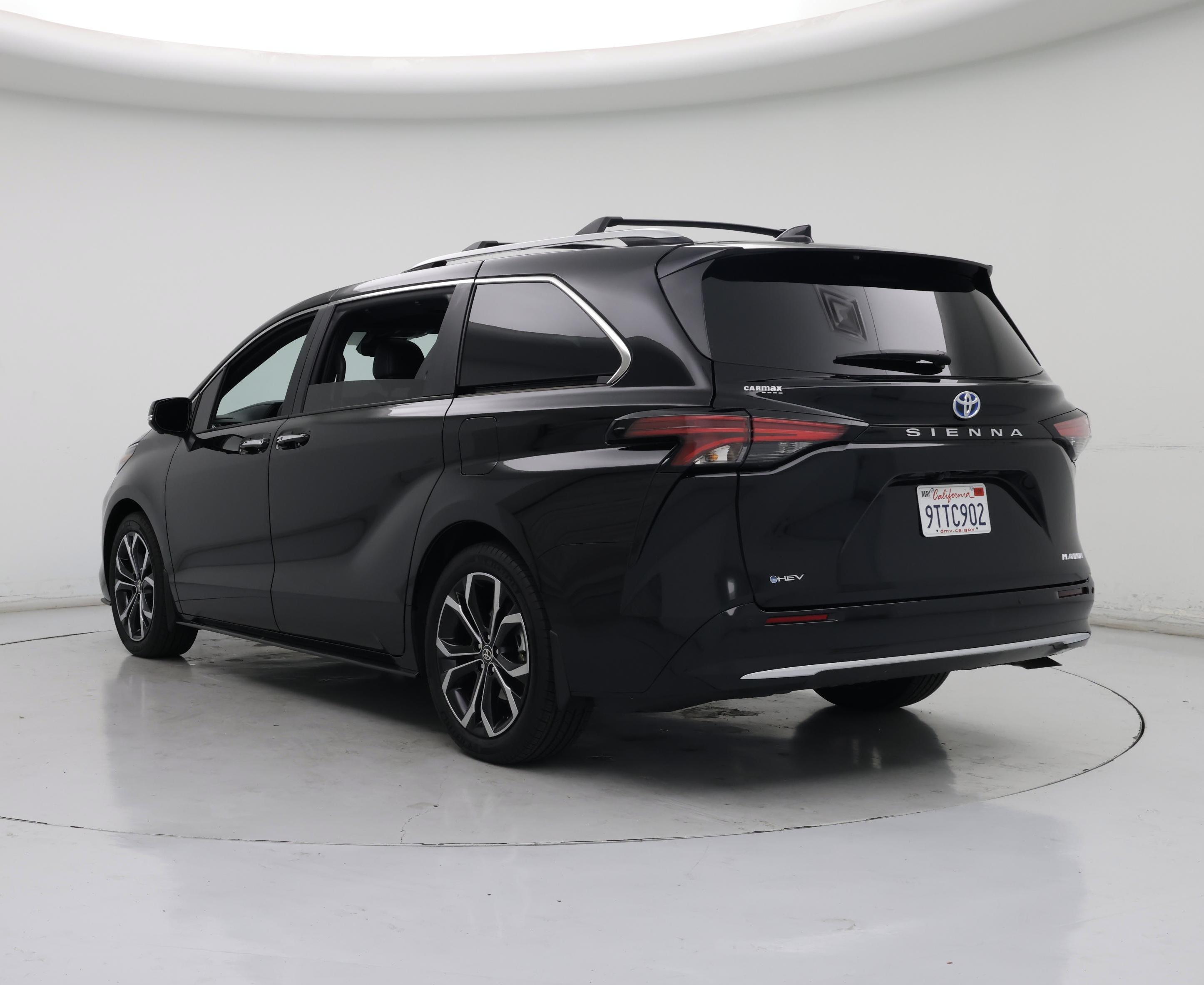 Thumbnail: 2025 Toyota Sienna - 2