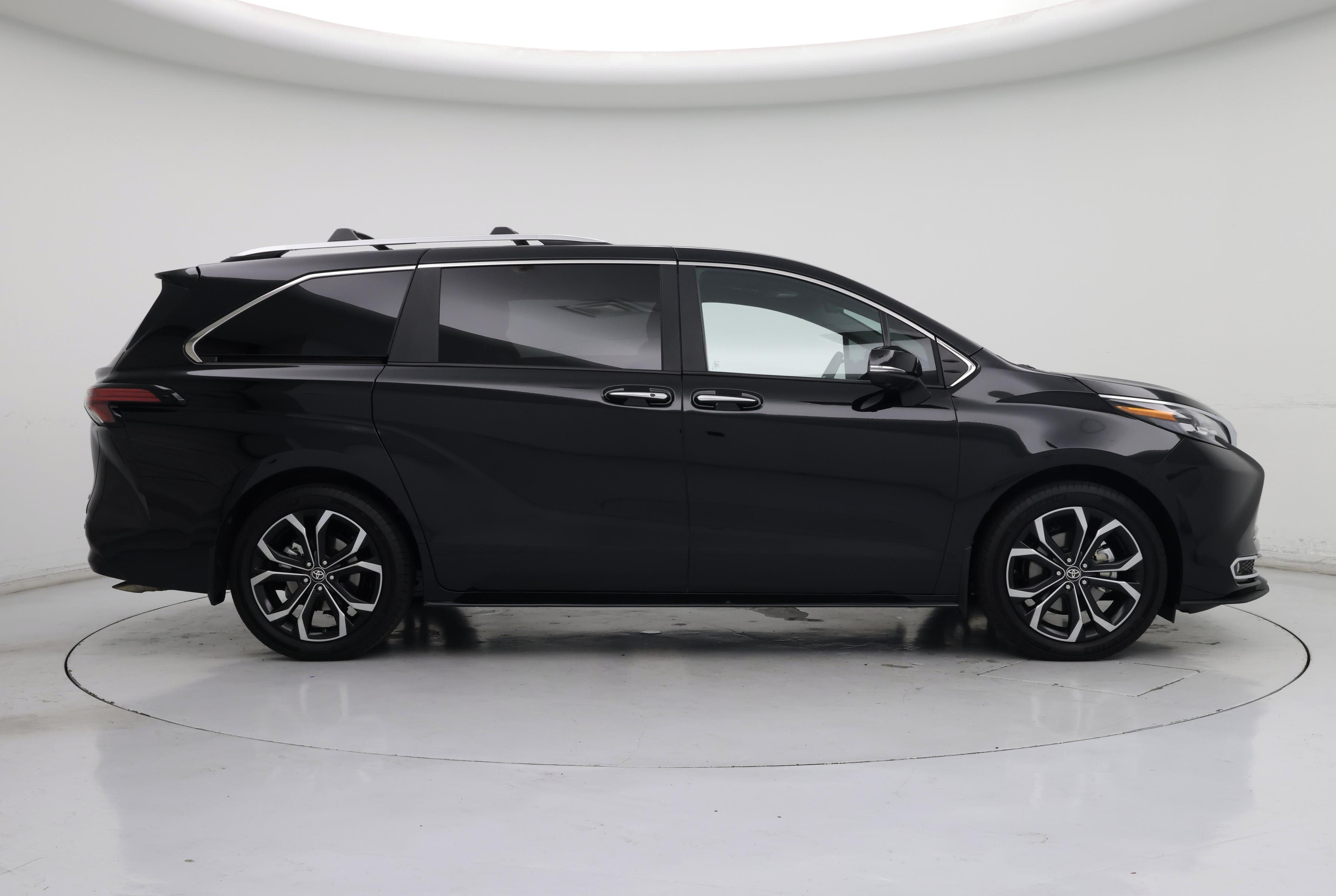 Thumbnail: 2025 Toyota Sienna - 7