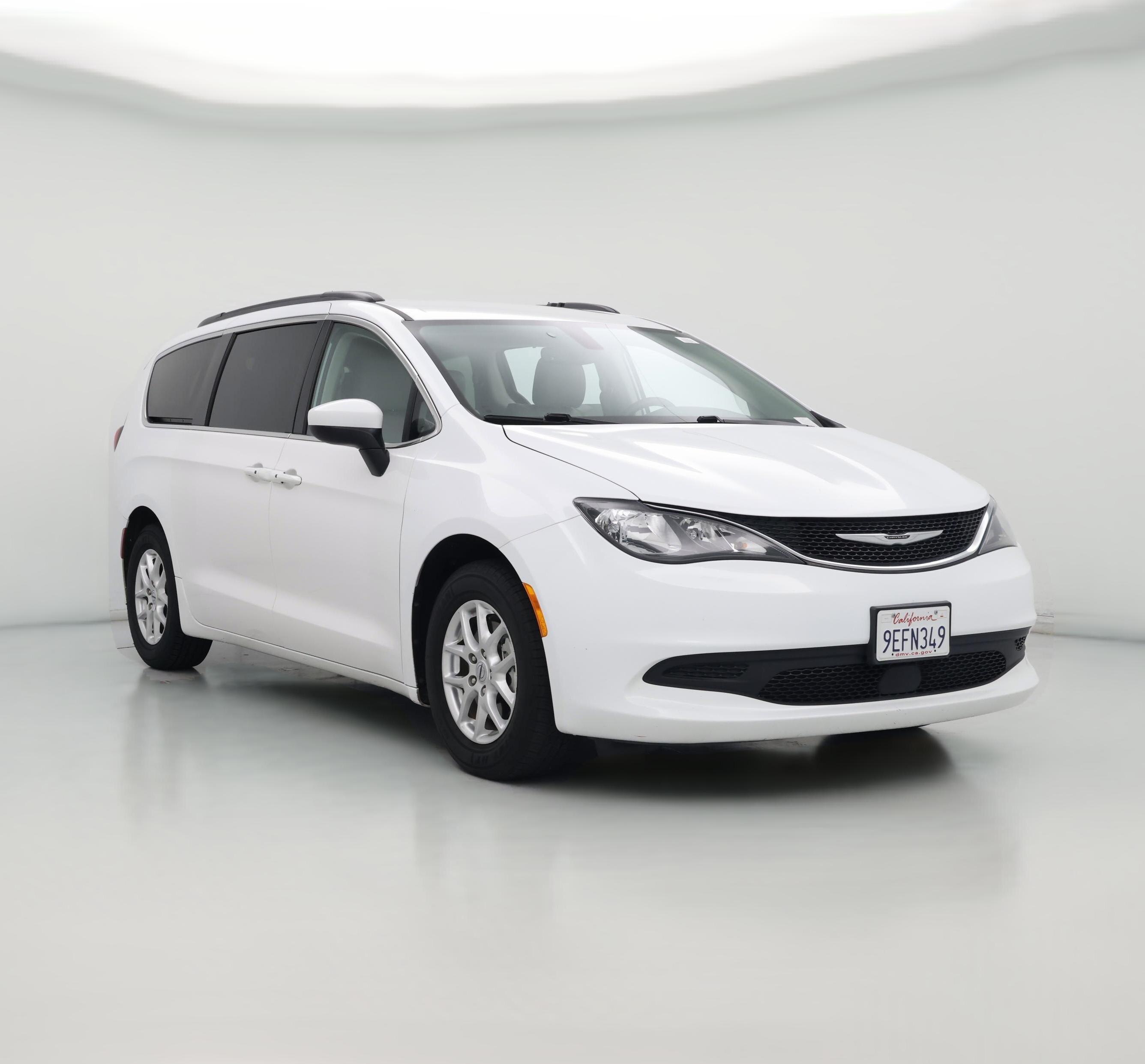 Thumbnail: 2021 Chrysler Voyager - 1