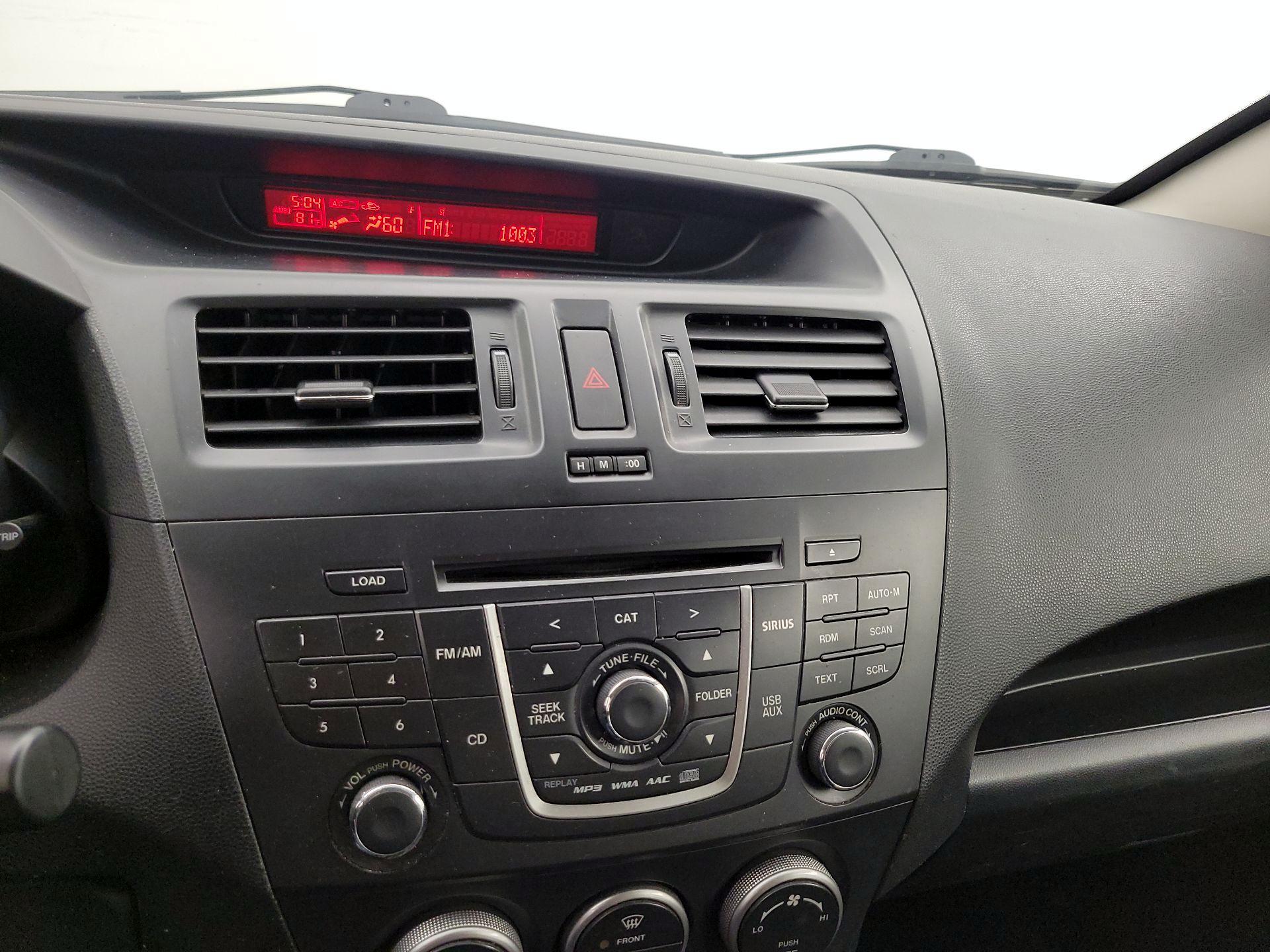 Thumbnail: 2015 Mazda Mazda5 - 14