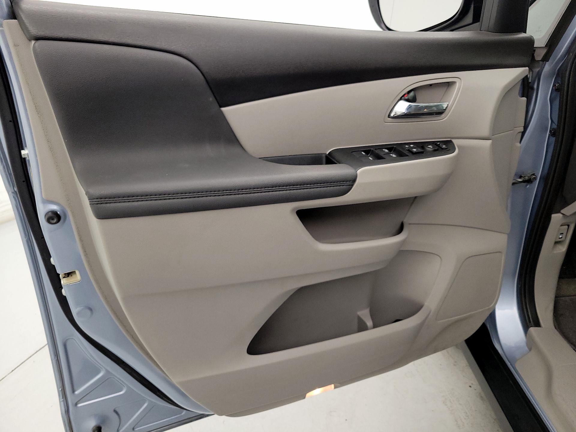 Thumbnail: 2014 Honda Odyssey - 12